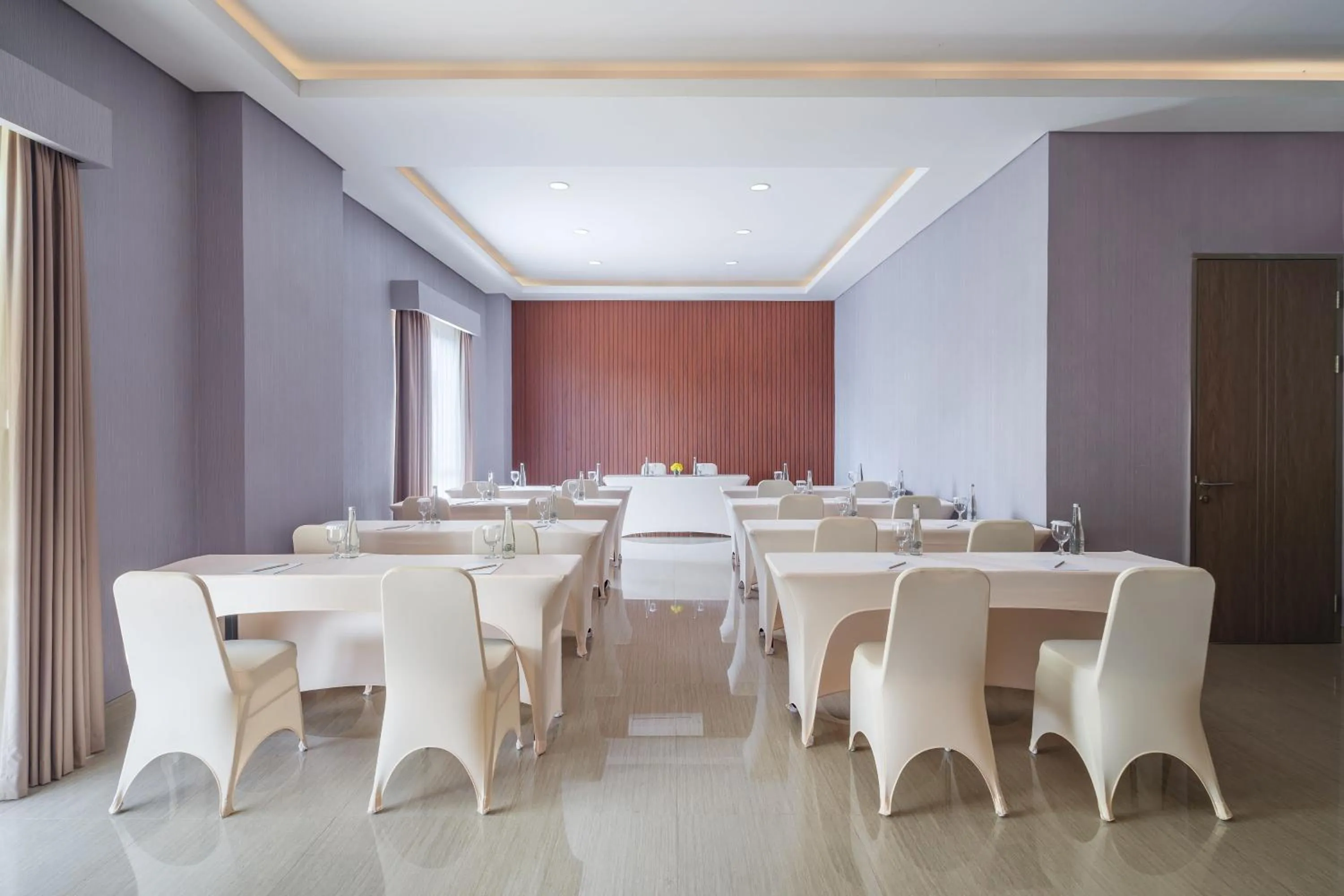 Meeting/conference room in Hotel Santika Blitar