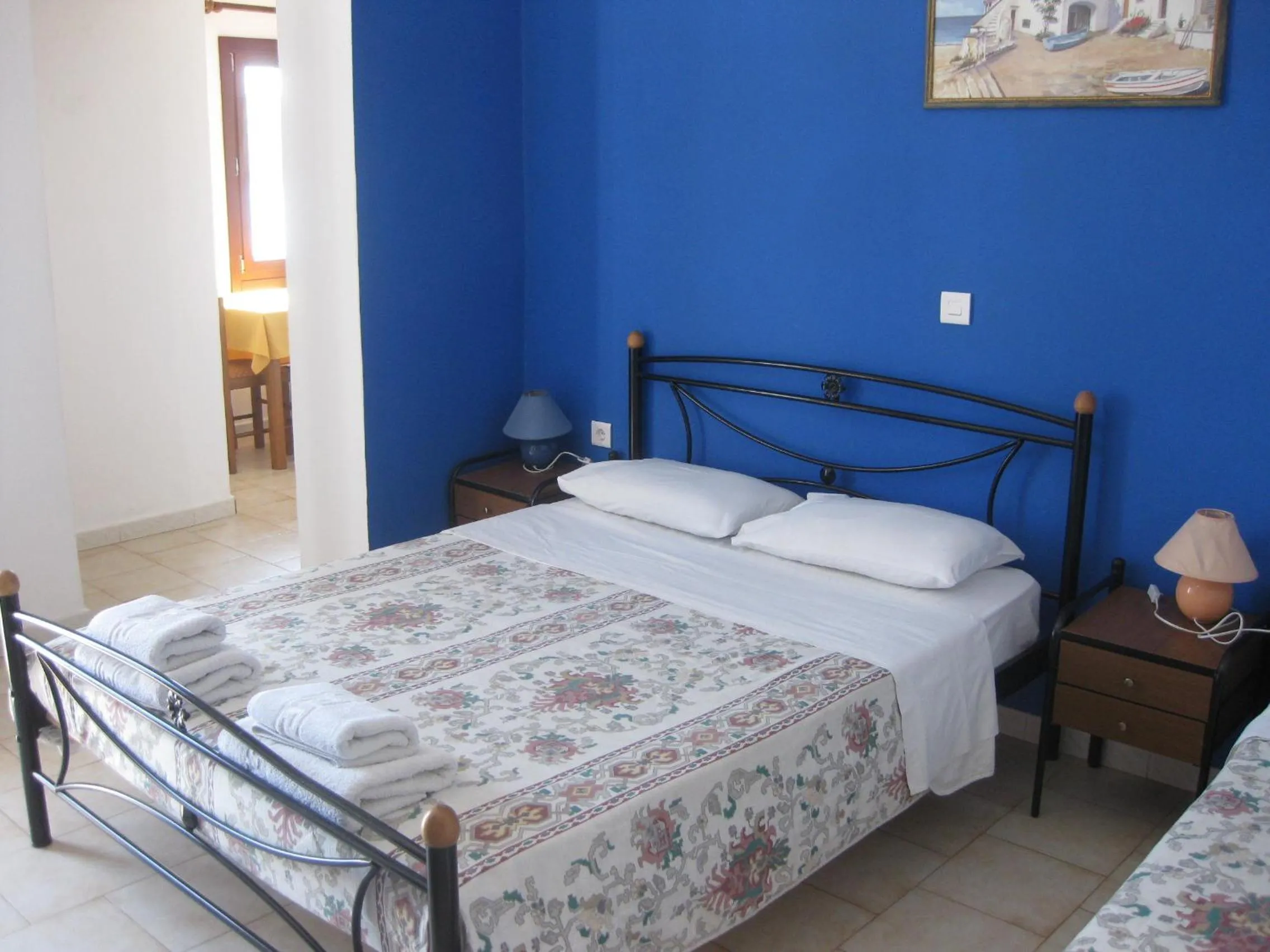 Bedroom, Bed in Calypso Hotel