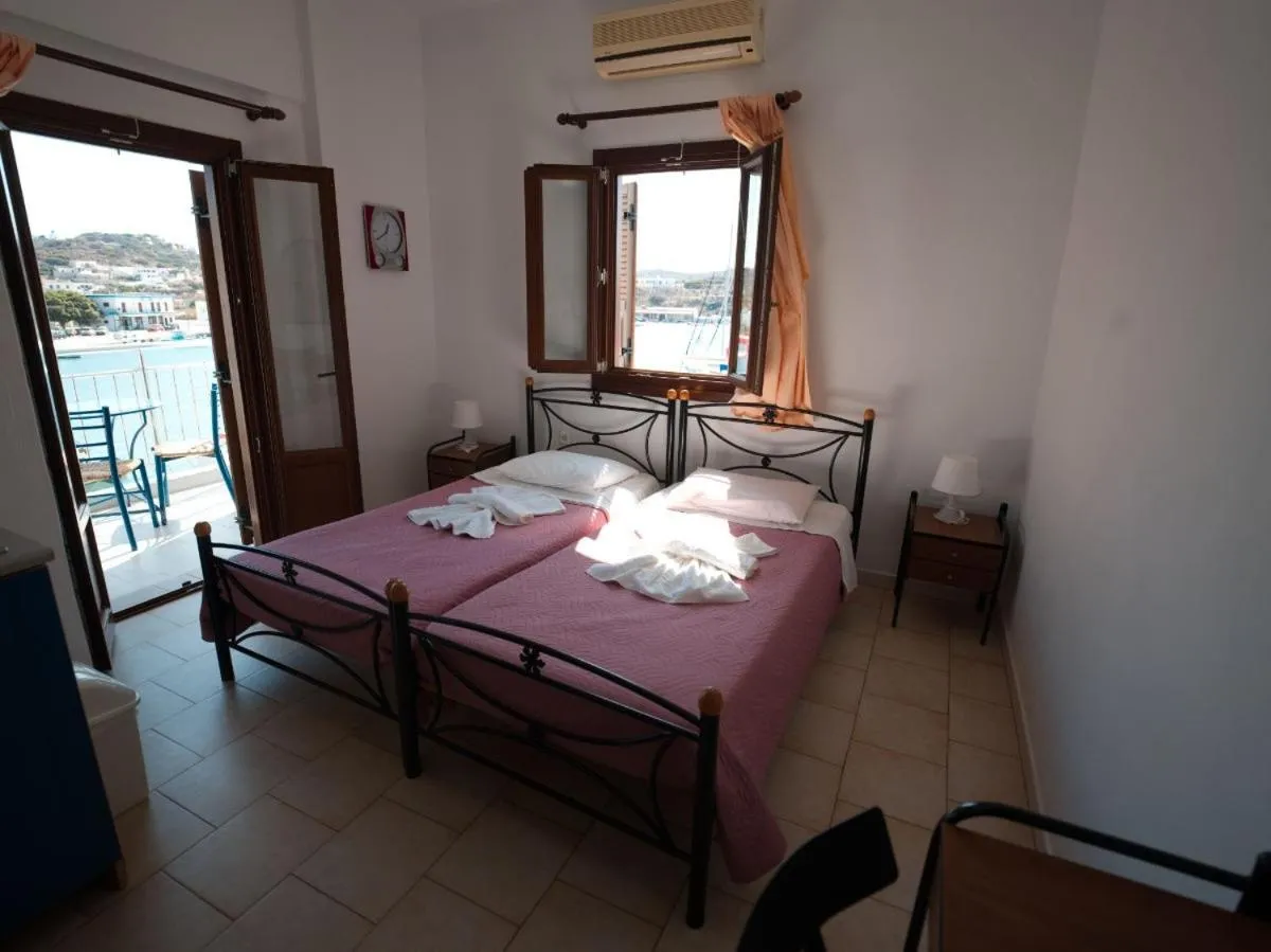 Bedroom, Bed in Calypso Hotel