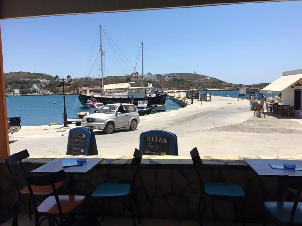 Restaurant/places to eat in Calypso Hotel