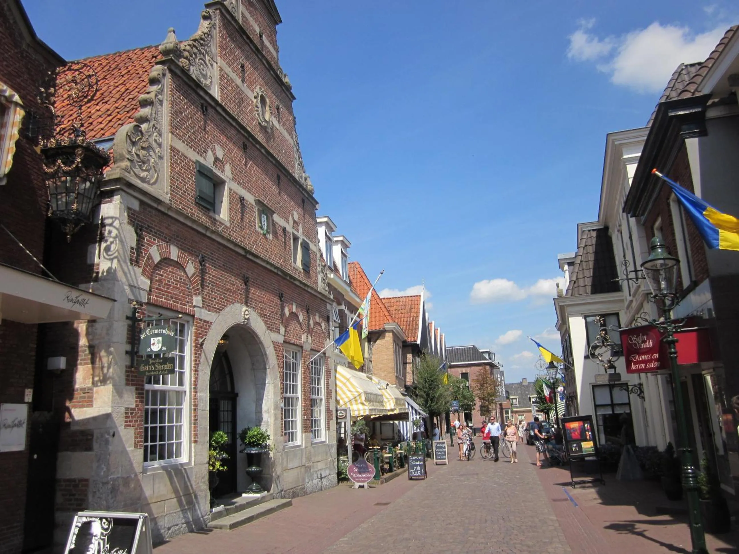 Nearby landmark in Hotel Wyllandrie