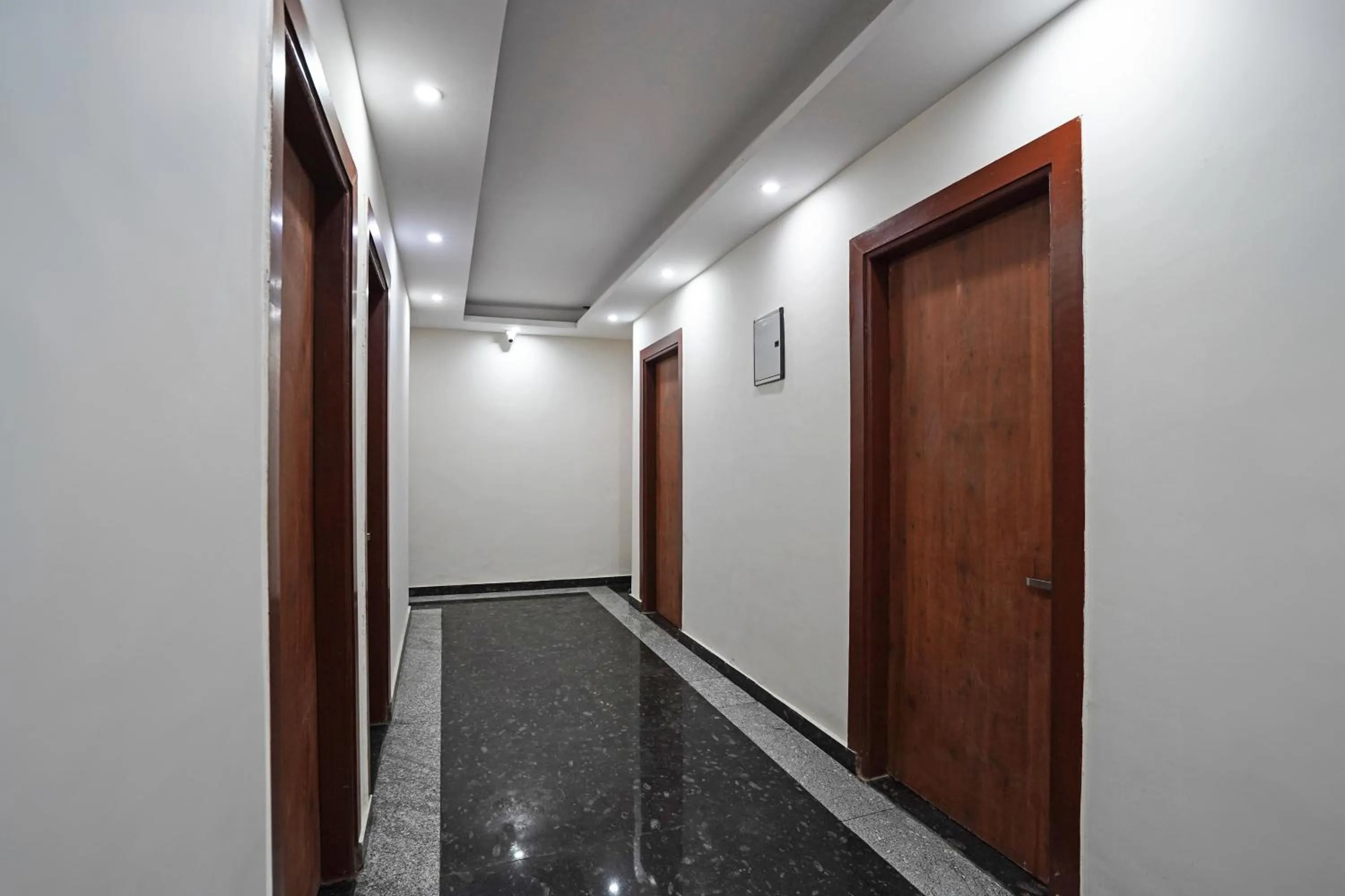 Lobby or reception in Hotel O Noida Stays