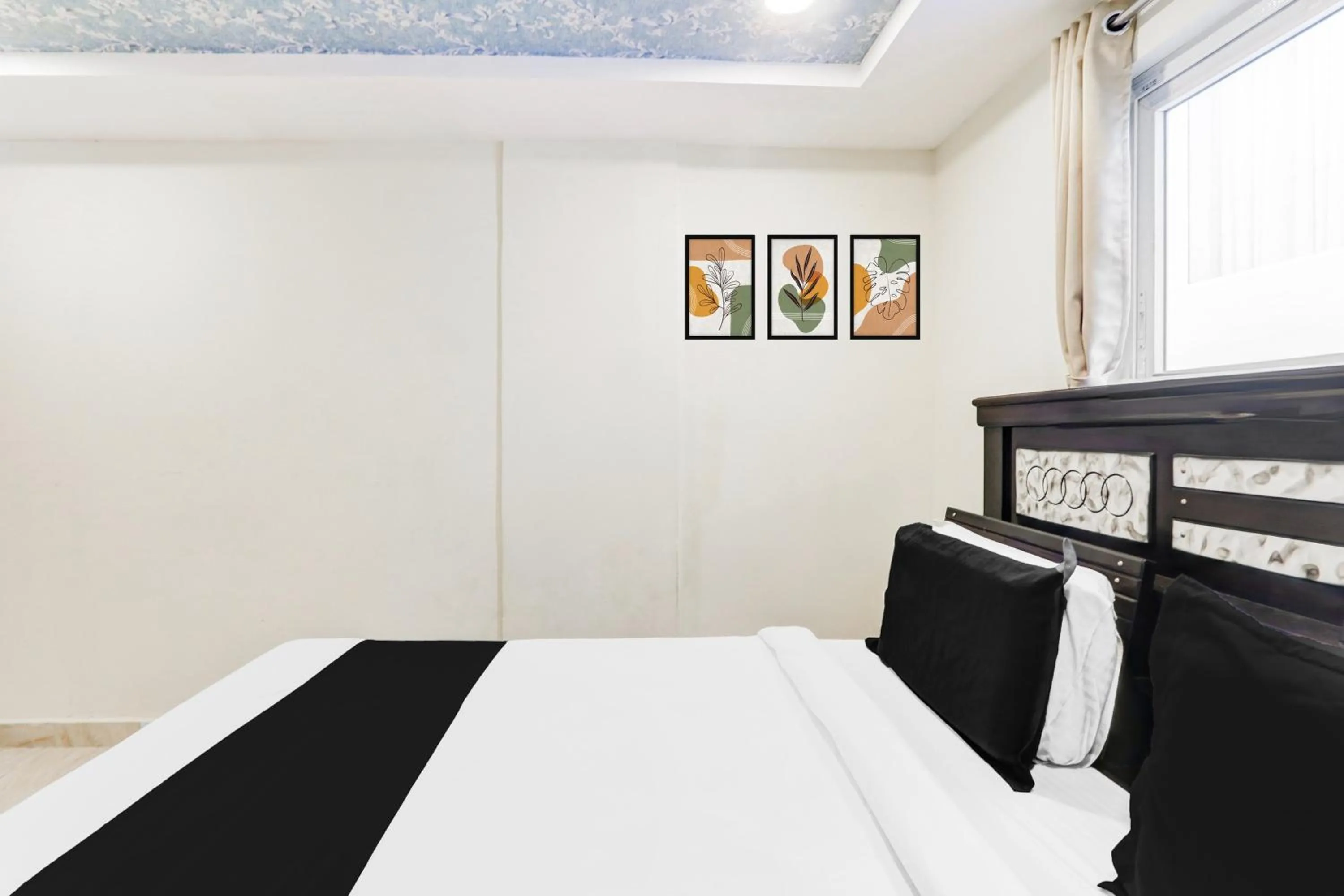 Bedroom, Bed in Super Collection O Bommarilu Warangal