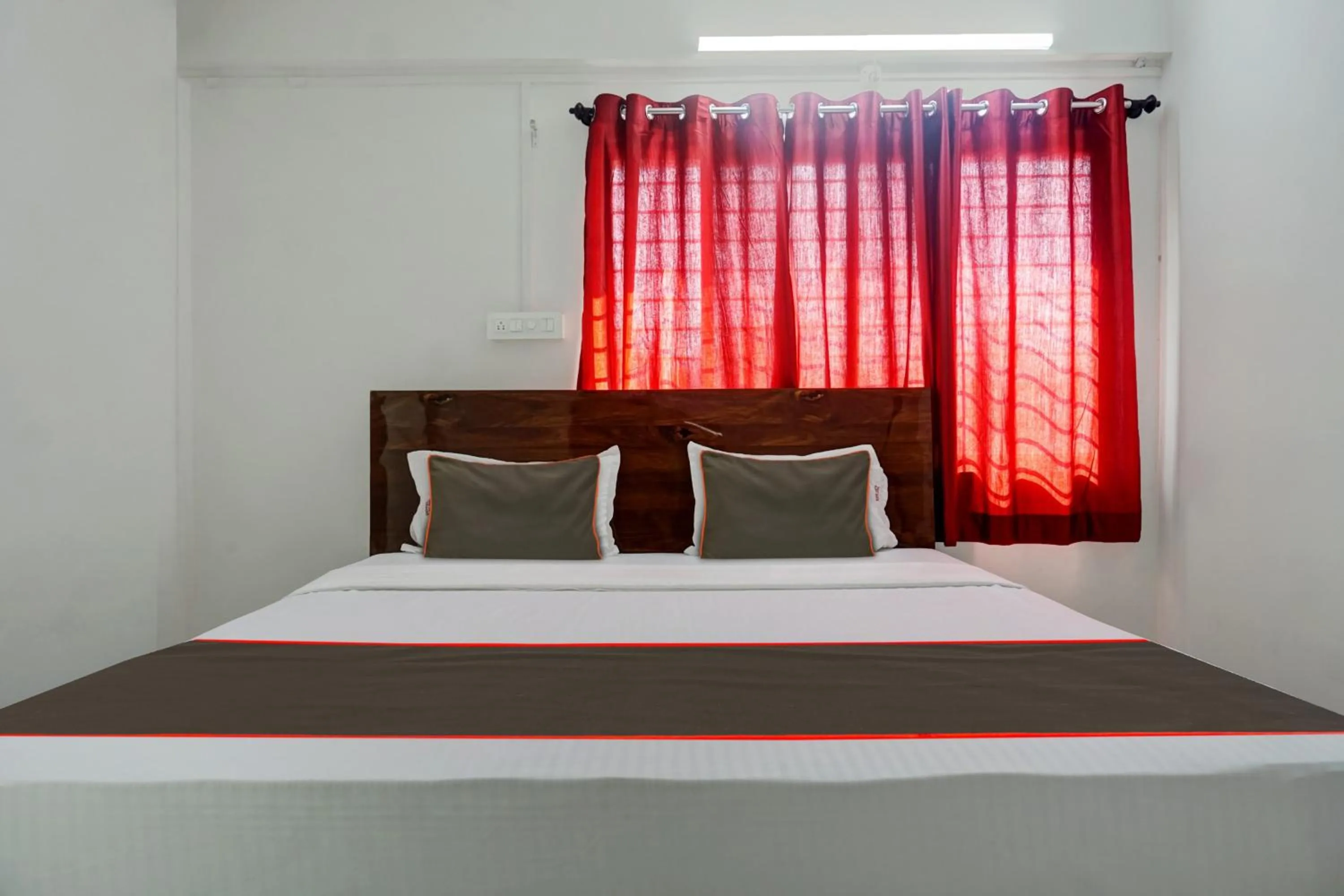 Bedroom, Bed in Hotel O Sai Inn Lodging