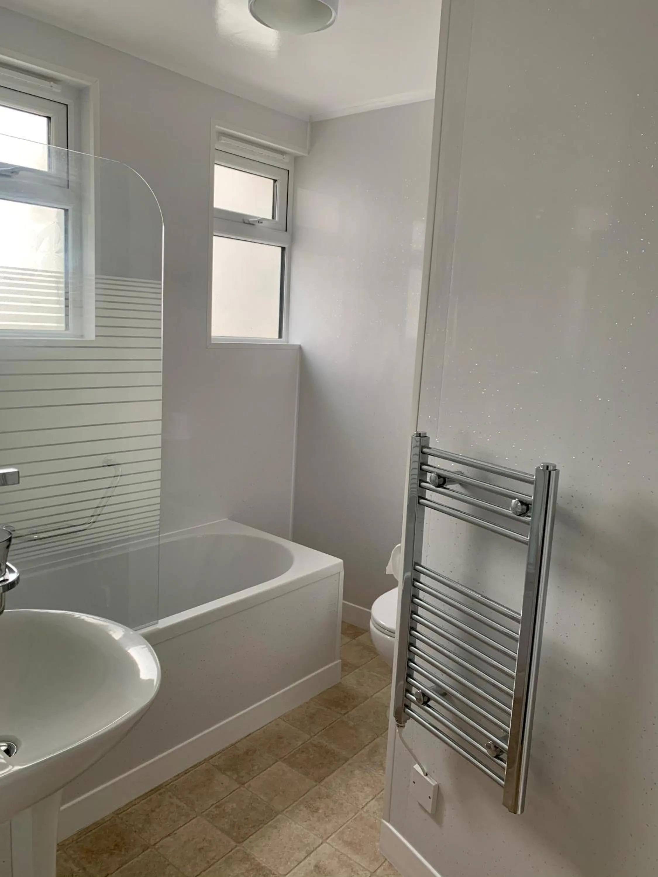 Bathroom in Sarum Apart-Hotel