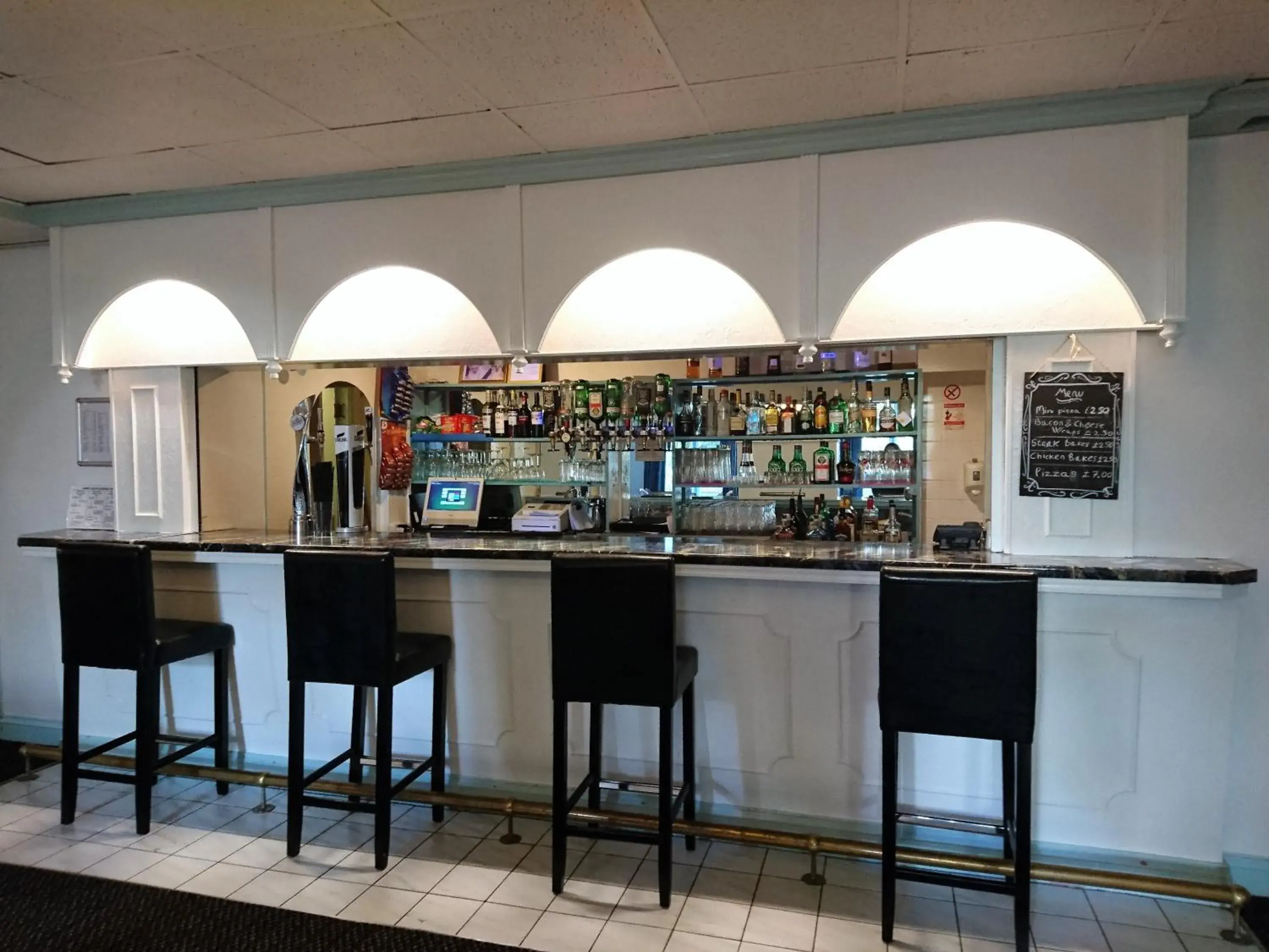 Lounge or bar in Sarum Apart-Hotel Lounge or bar in Sarum Apart-Hotel