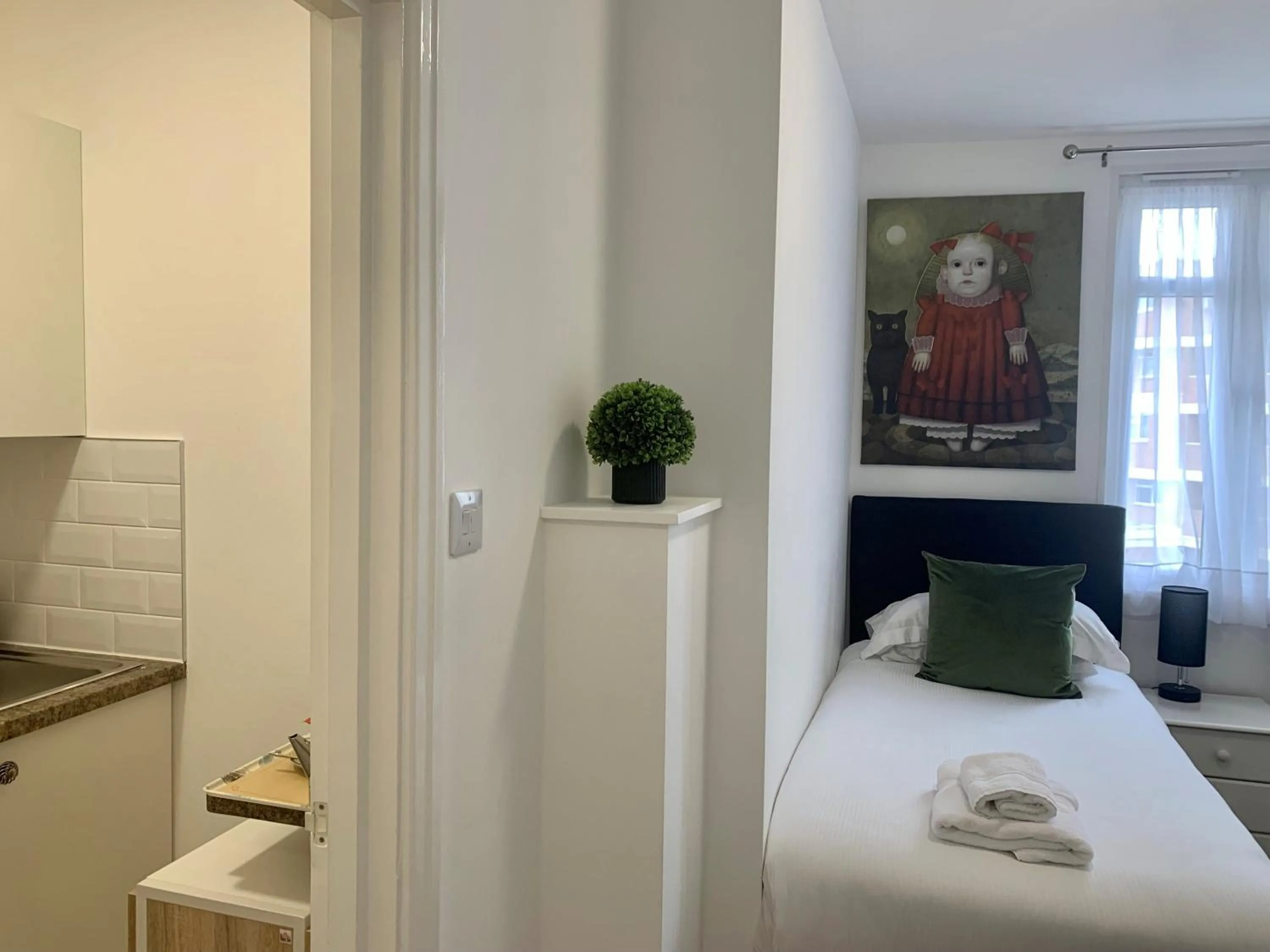 Bedroom, Bed in Sarum Apart-Hotel