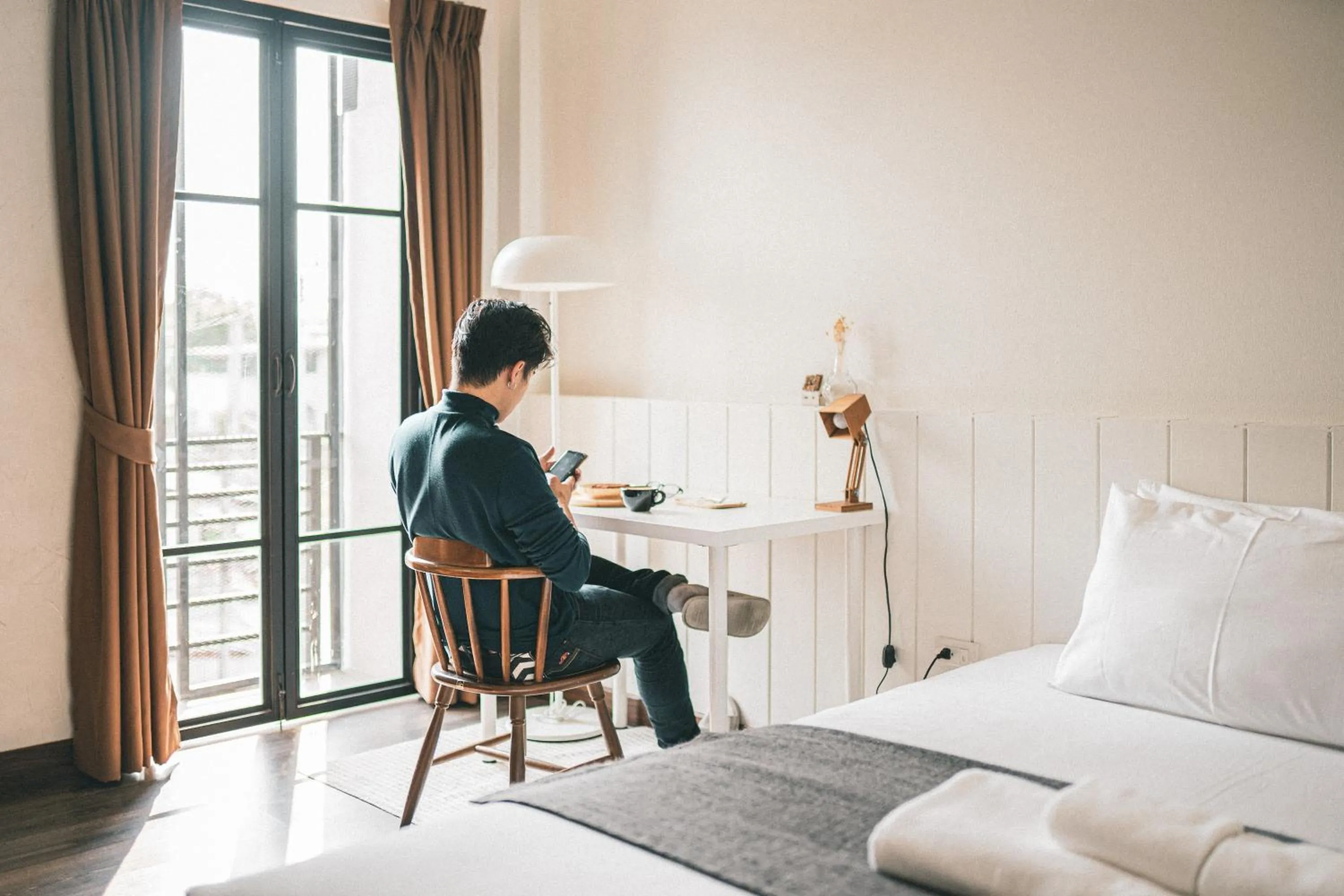 Seating area, Bed in Within Korat Sawairiang