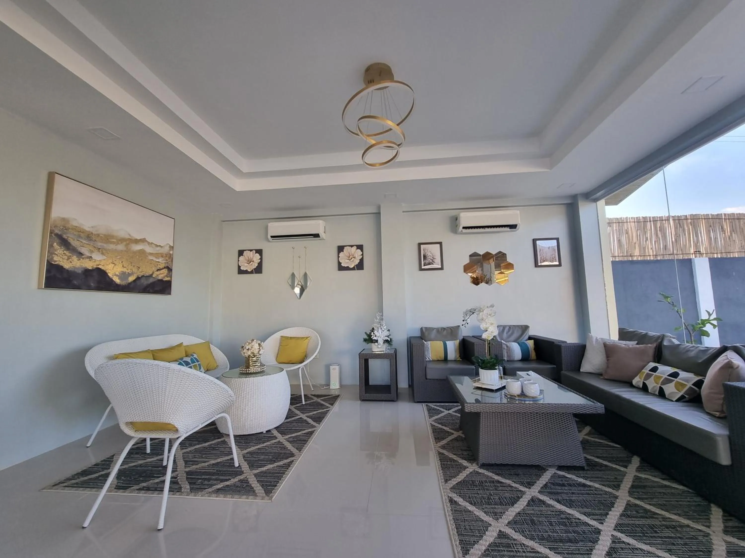 Lounge or bar in 34k Hotel and Resort powered by Cocotel