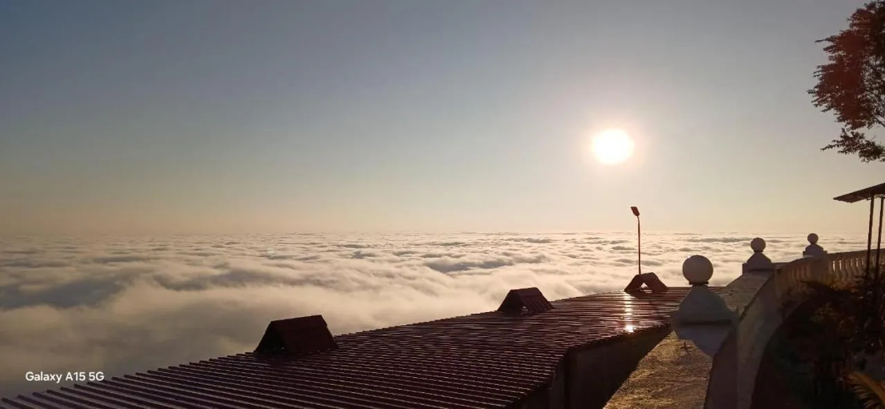 Winter in Paatli Fort Estate Resort