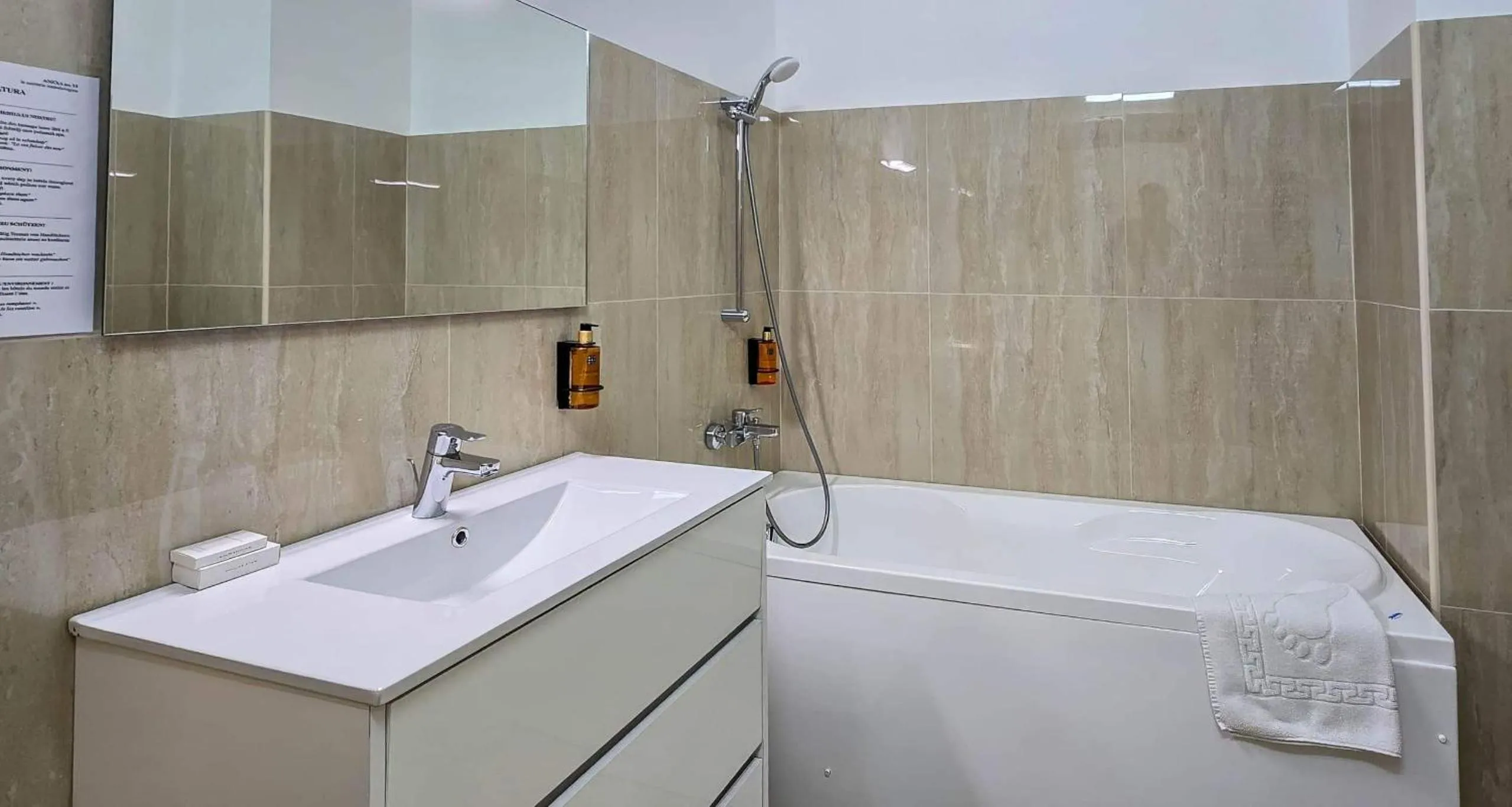 Deluxe Double Room in Green Park Boutique Hotel