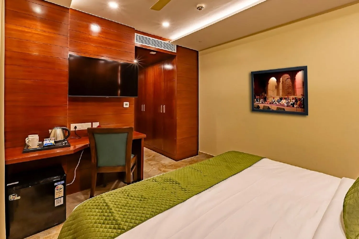 Bedroom, Bed in Mertiya Residency
