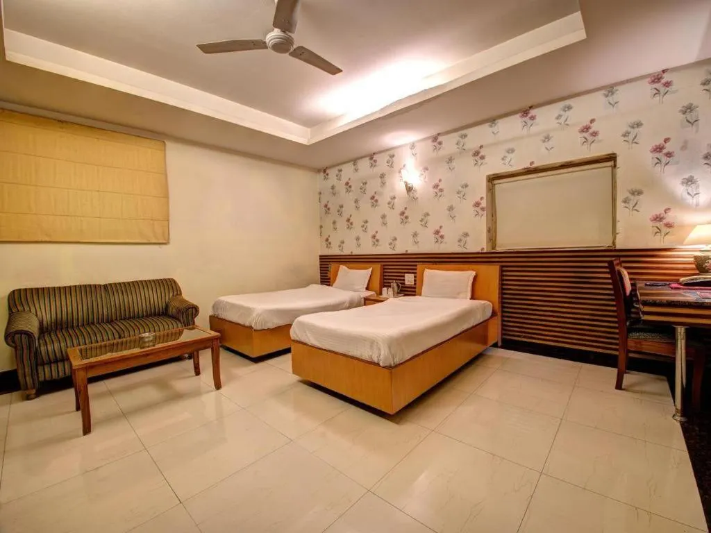 Hotel PR Residency Amritsar