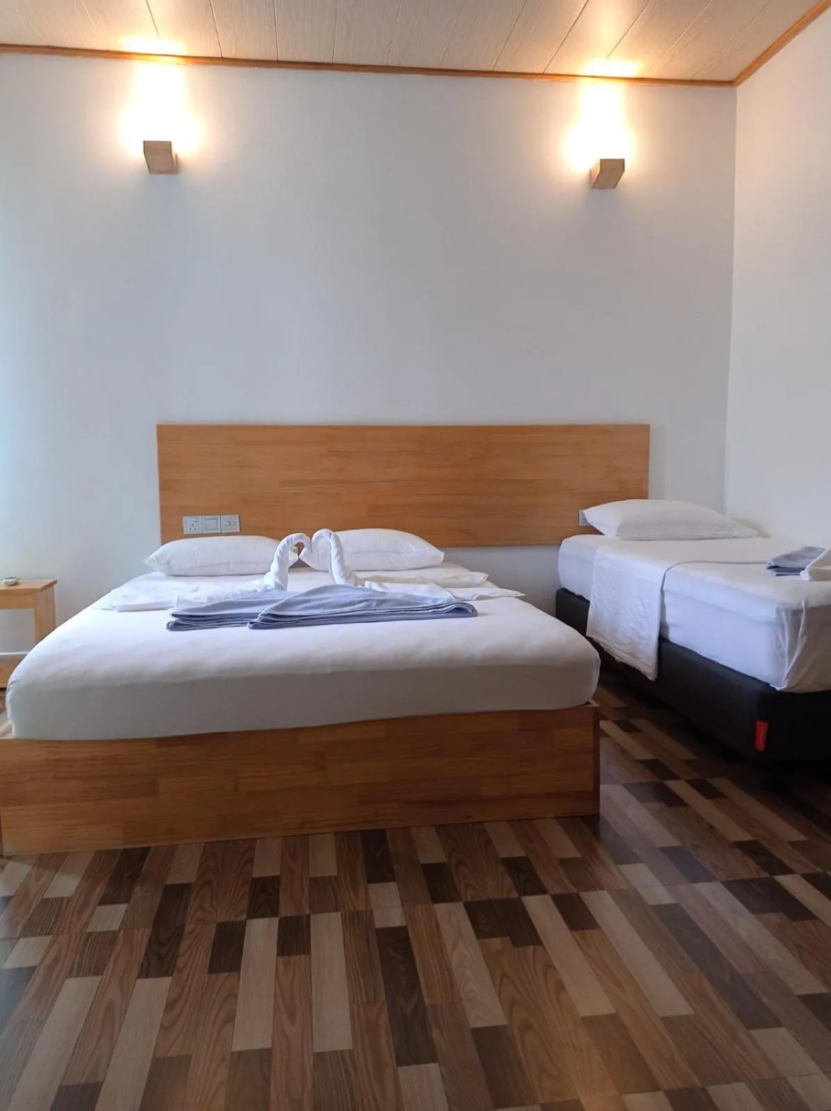 Property building, Bed in Fulidhoo Hathaa Retreat