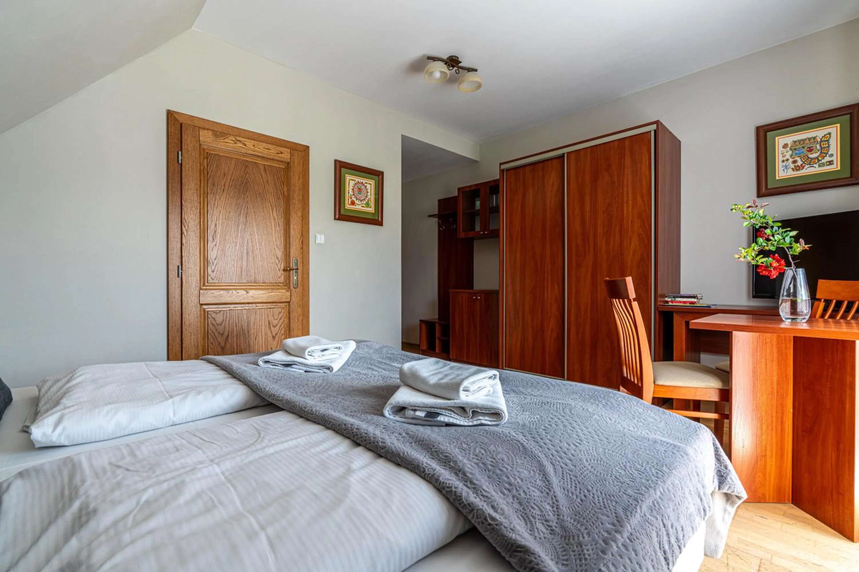 Bed in Willa Serafin-basen, sauny i jacuzzi w Willa Baciarka dodatkowo płatne