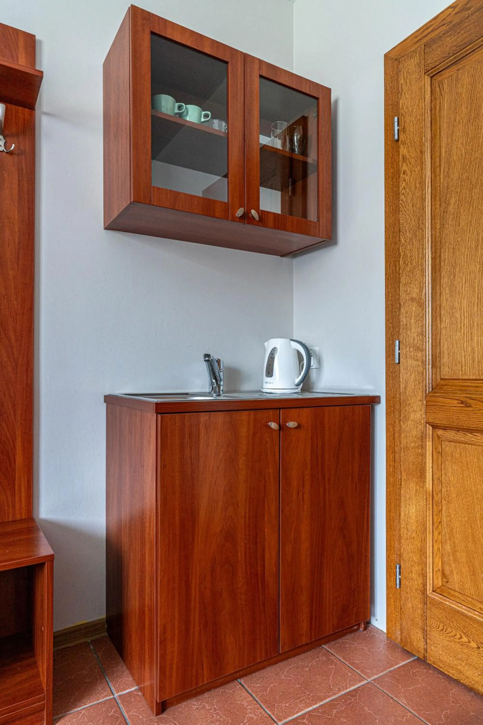 Coffee/tea facilities in Willa Serafin-basen, sauny i jacuzzi w Willa Baciarka dodatkowo płatne