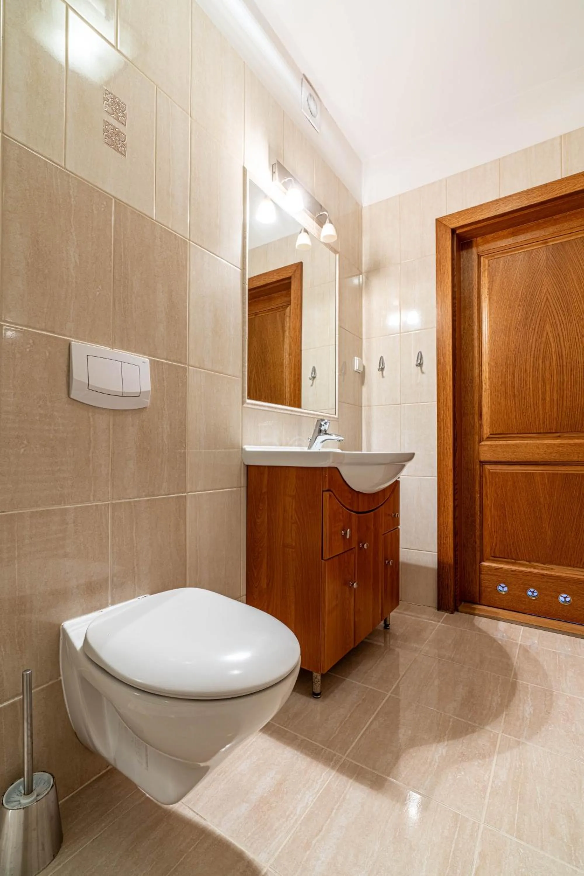 Shower in Willa Serafin-basen, sauny i jacuzzi w Willa Baciarka dodatkowo płatne