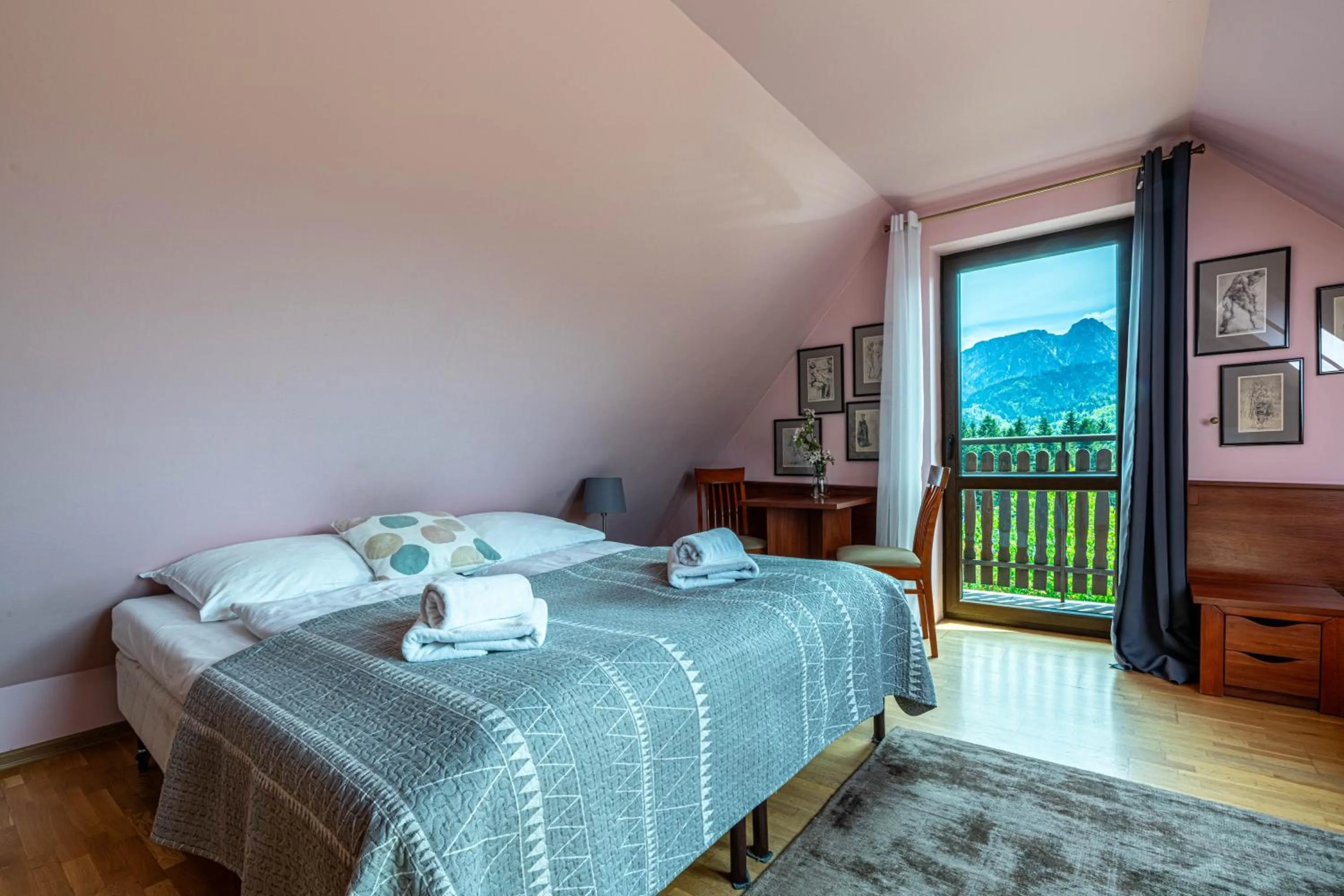 Bed in Willa Serafin-basen, sauny i jacuzzi w Willa Baciarka dodatkowo płatne