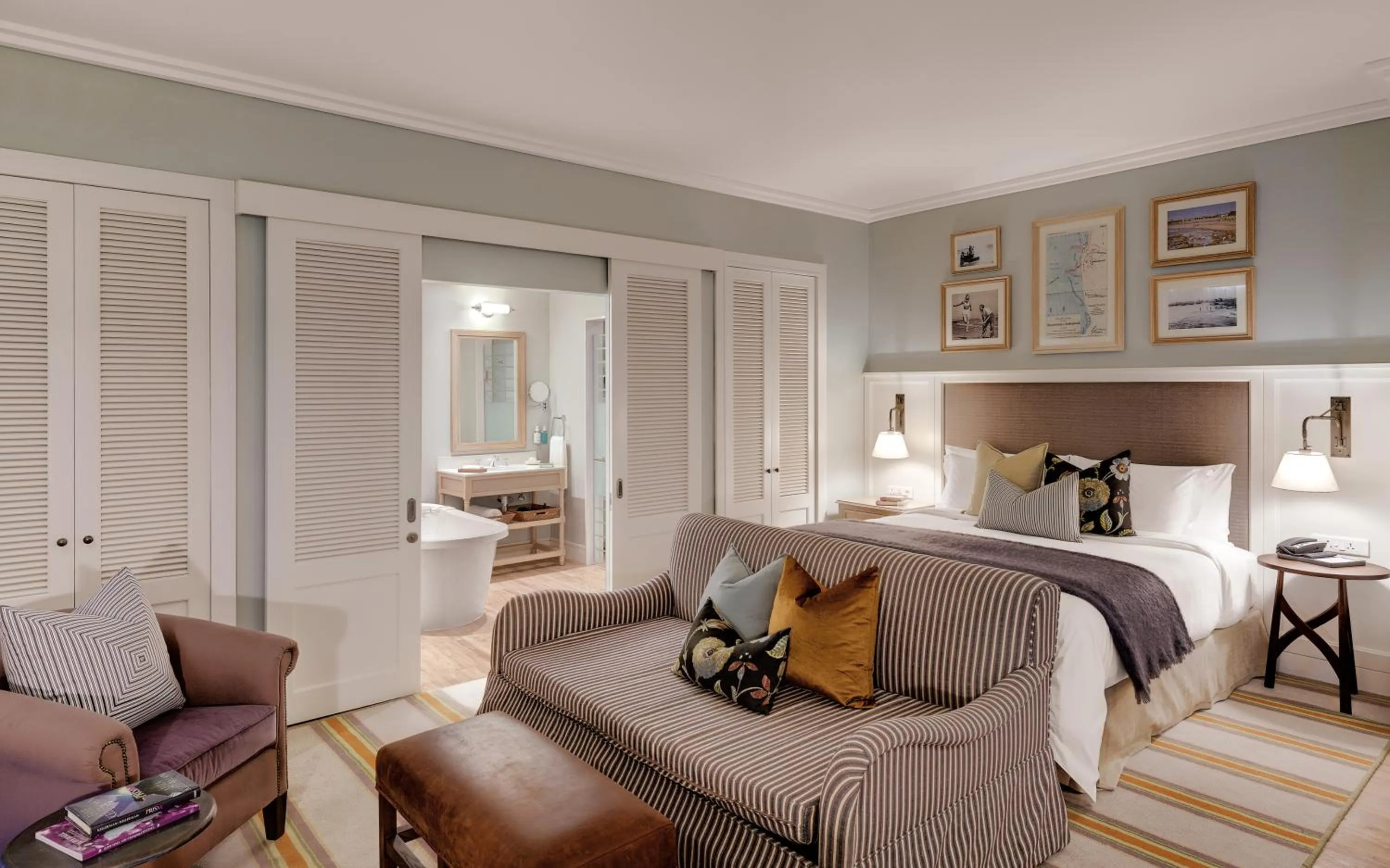 Bedroom, Bed in Strand Hotel Swakopmund