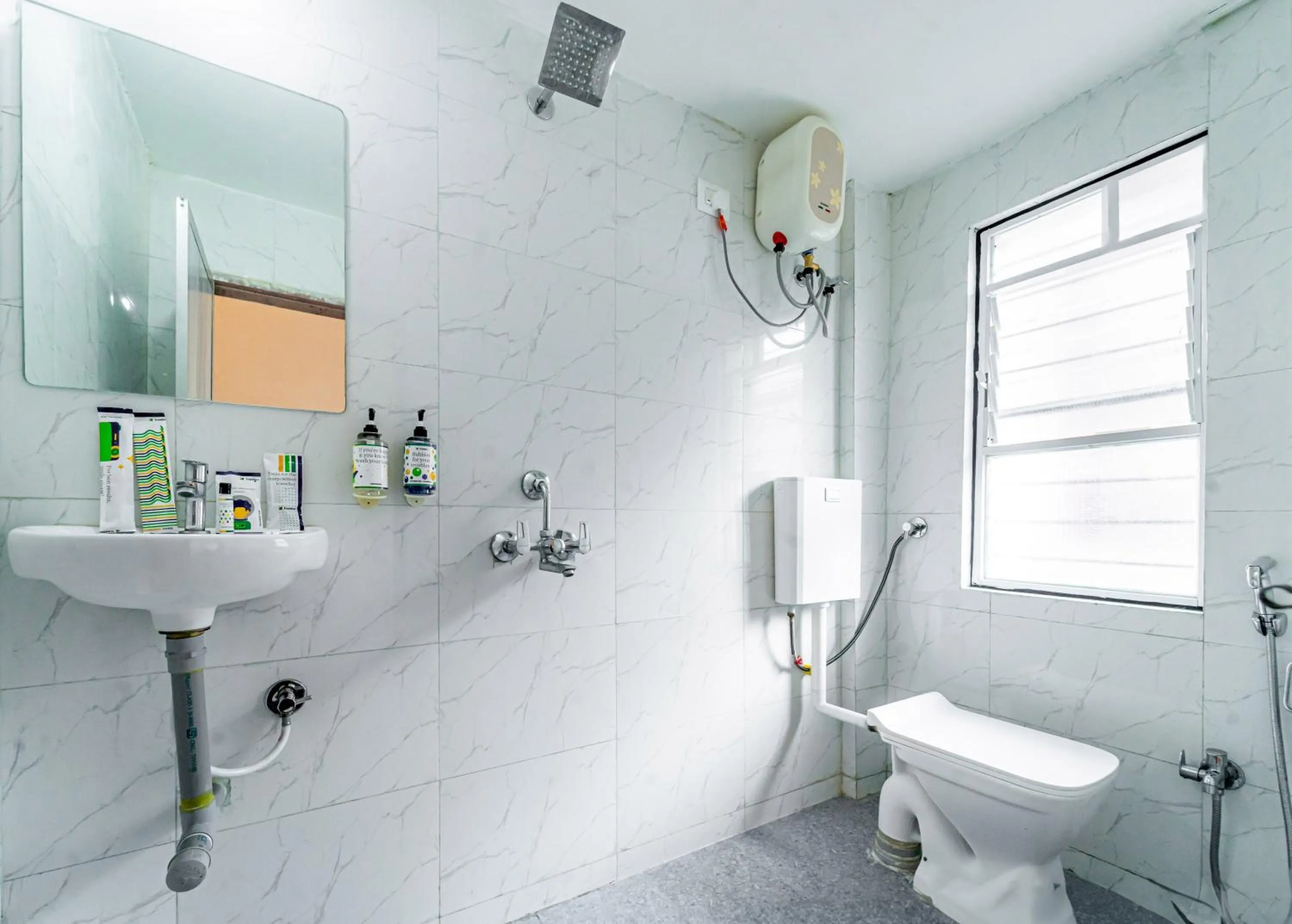 Bathroom in Itsy Hotels Mansi