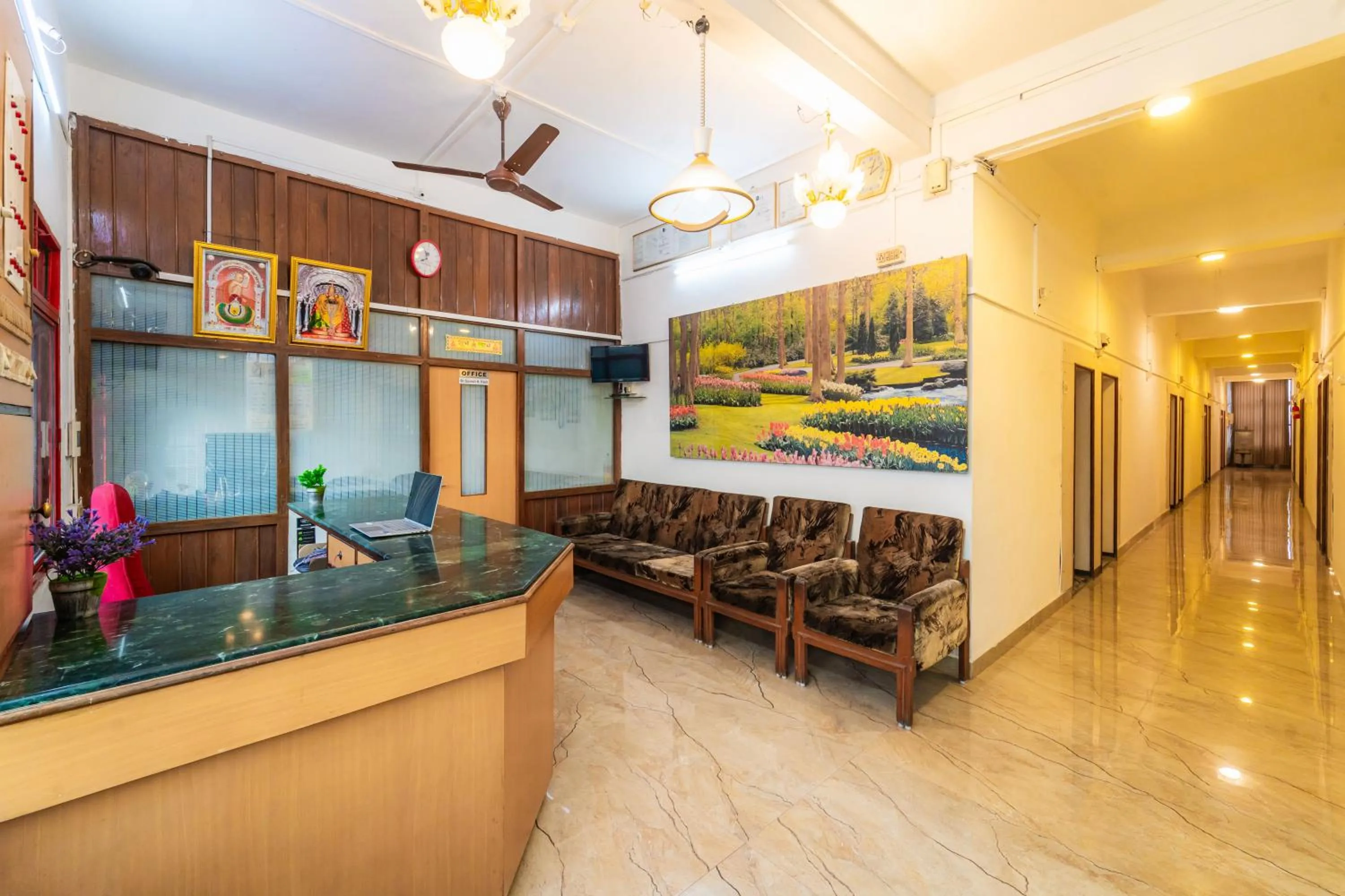 Lobby or reception in Itsy Hotels Mansi