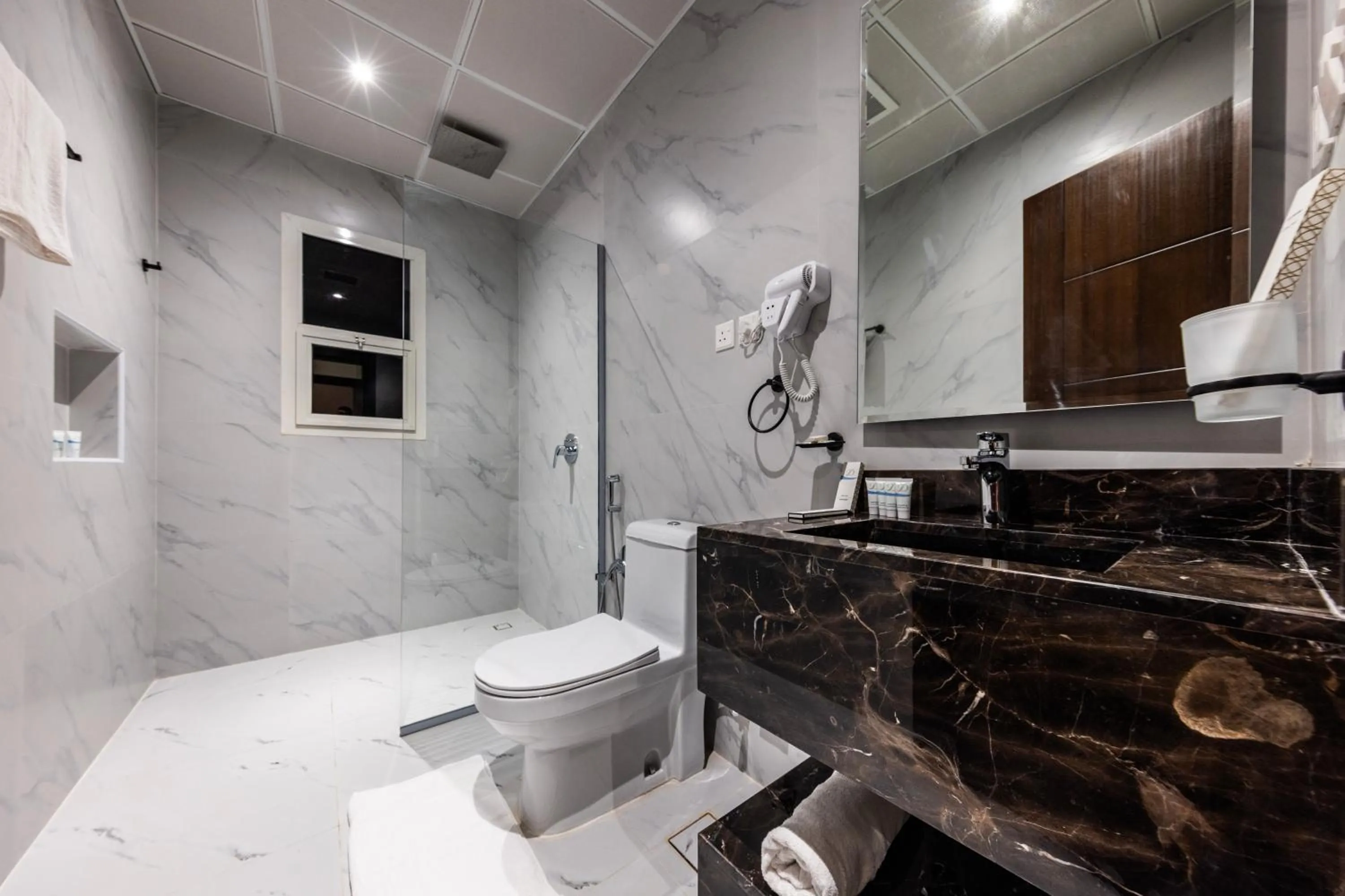 Bathroom in Towlan Qurtuba 2