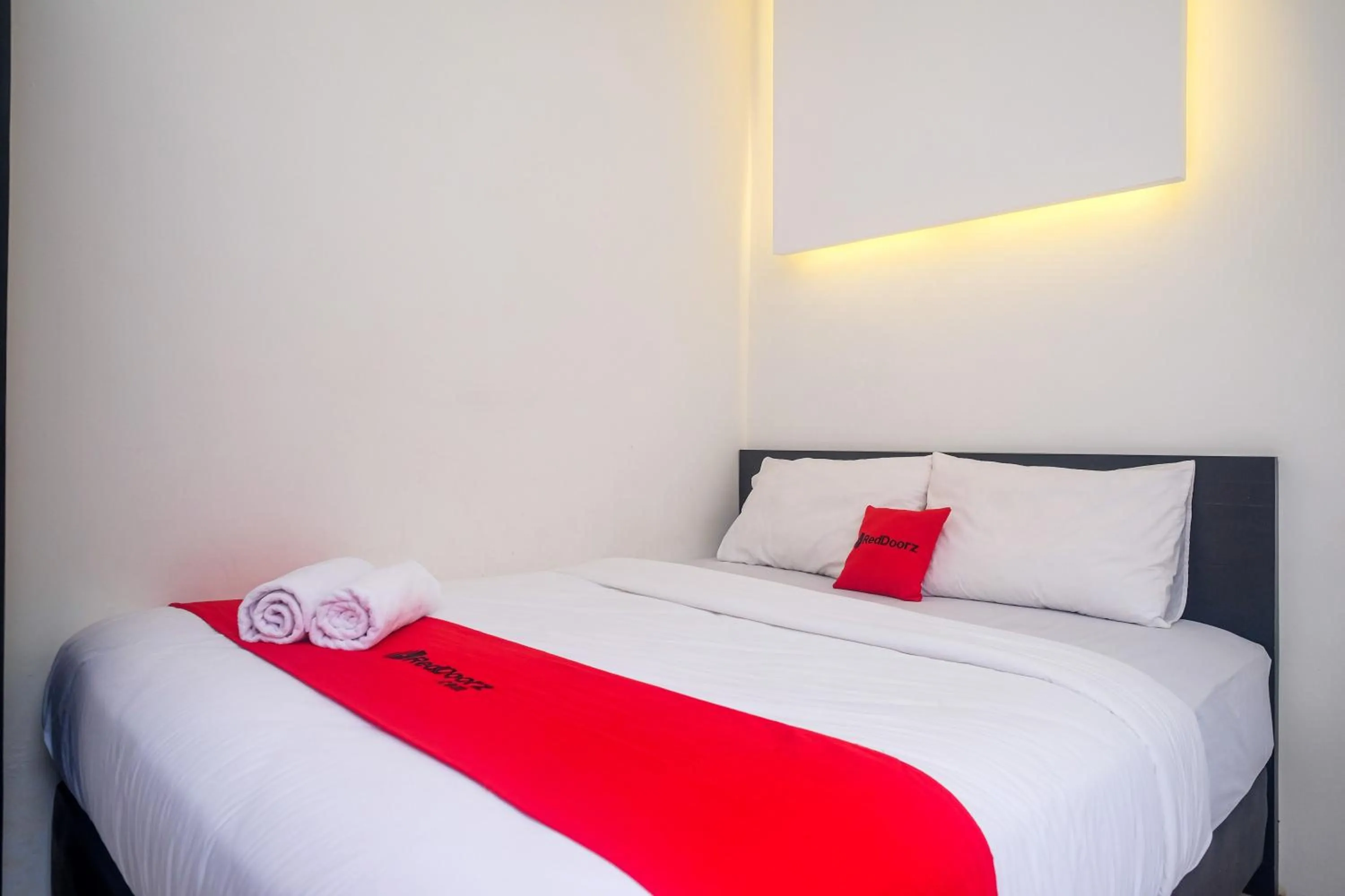 Bed in RedDoorz near Ambarrukmo Area