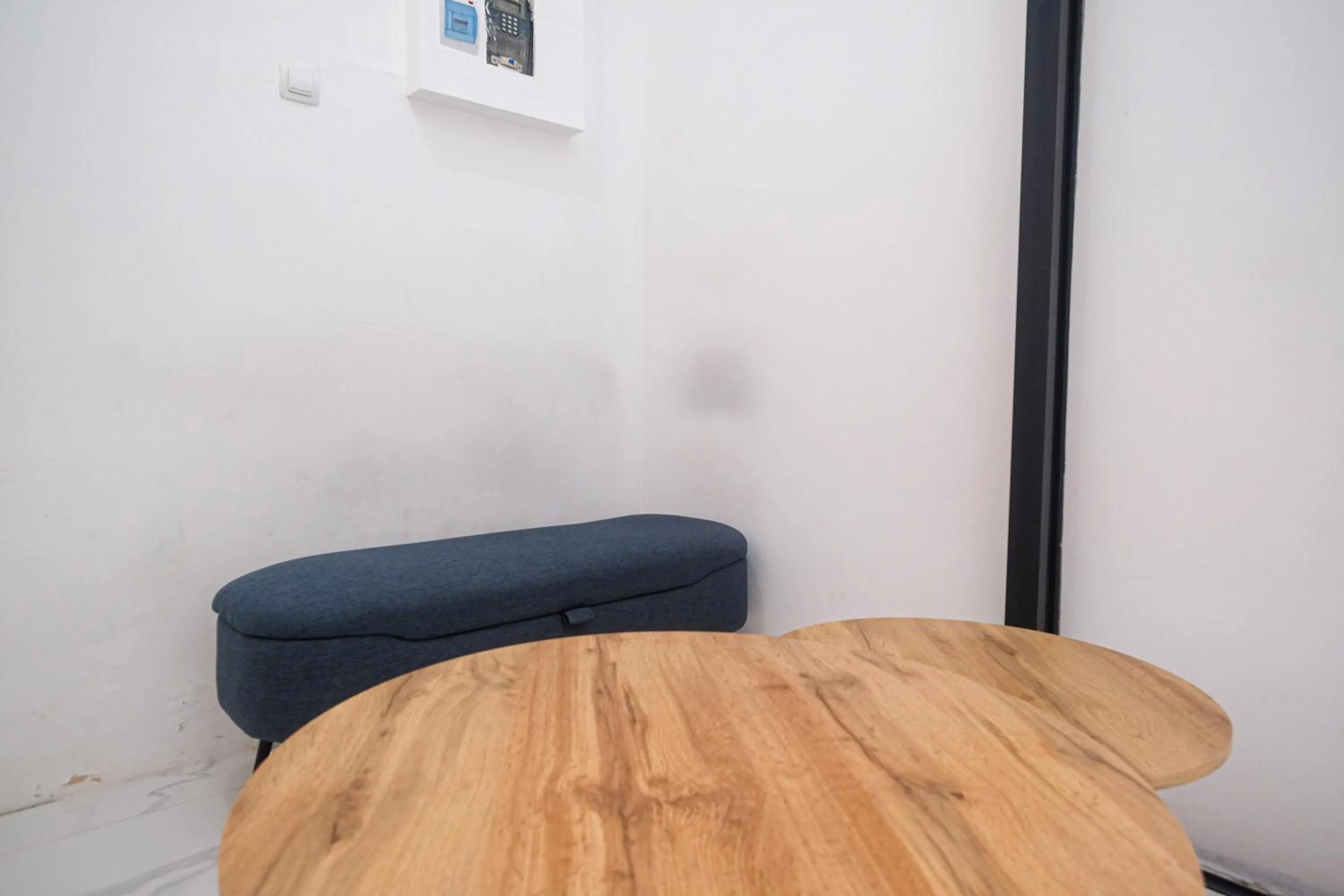 Seating area in RedDoorz near Ambarrukmo Area