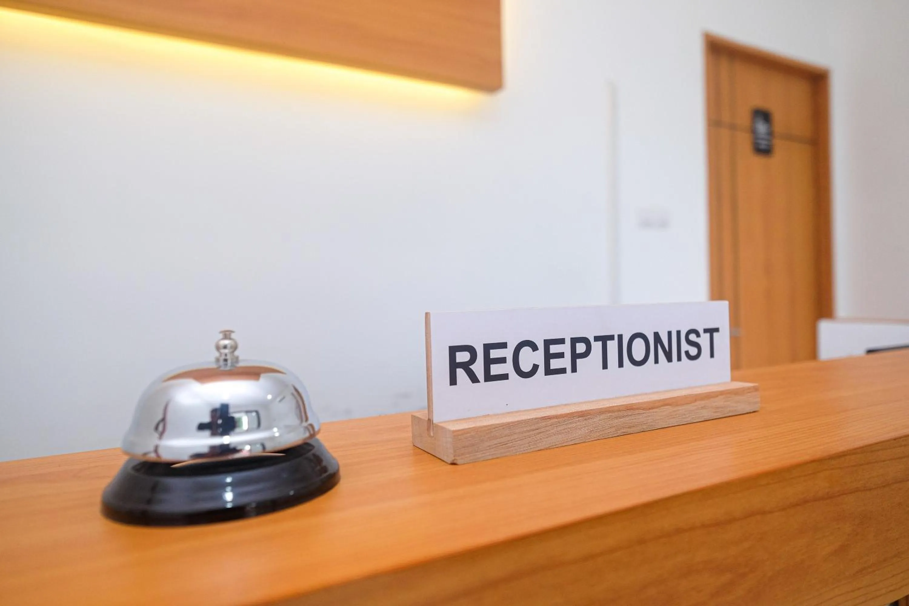 Lobby or reception in RedDoorz near Ambarrukmo Area