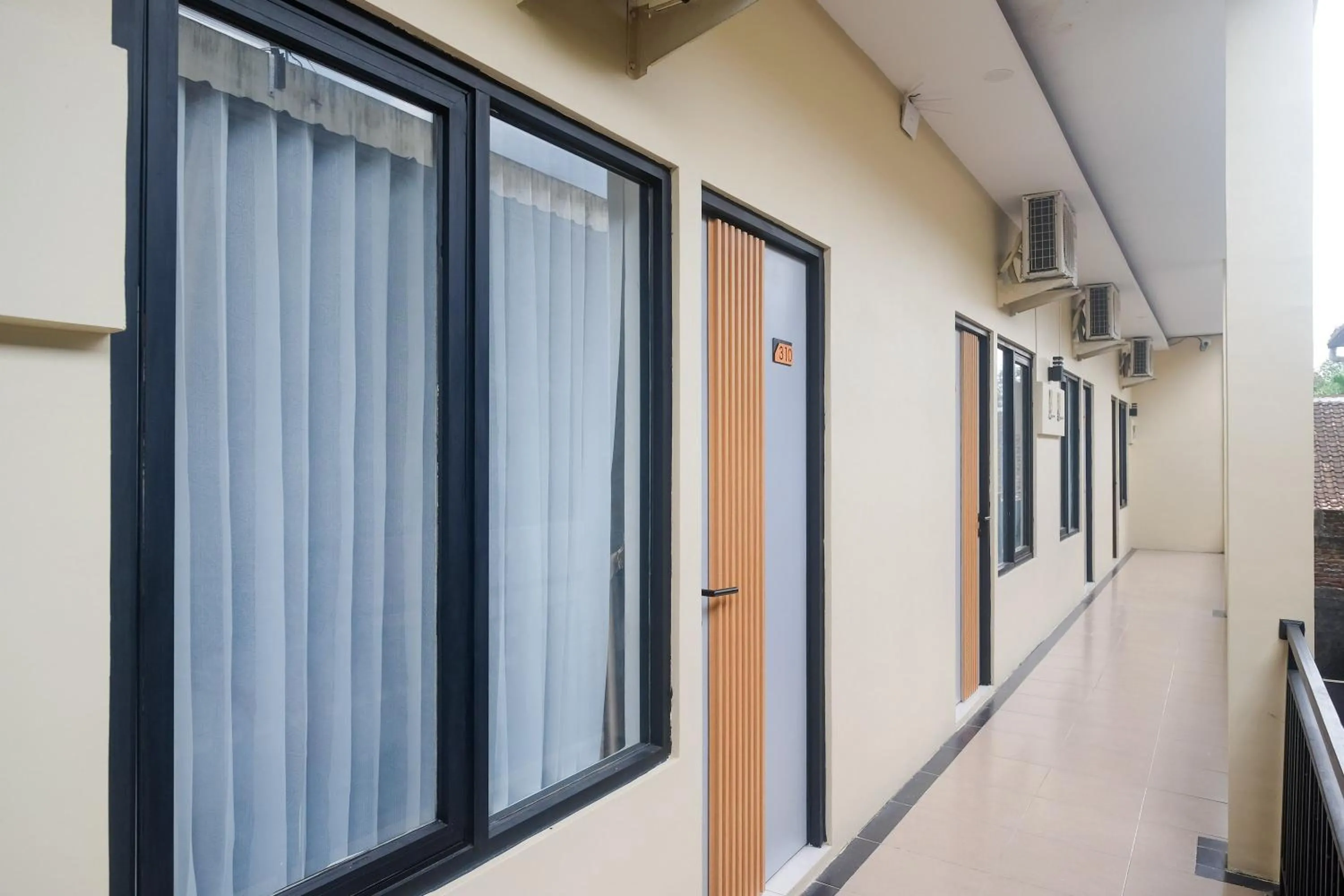 Property building in RedDoorz near Ambarrukmo Area