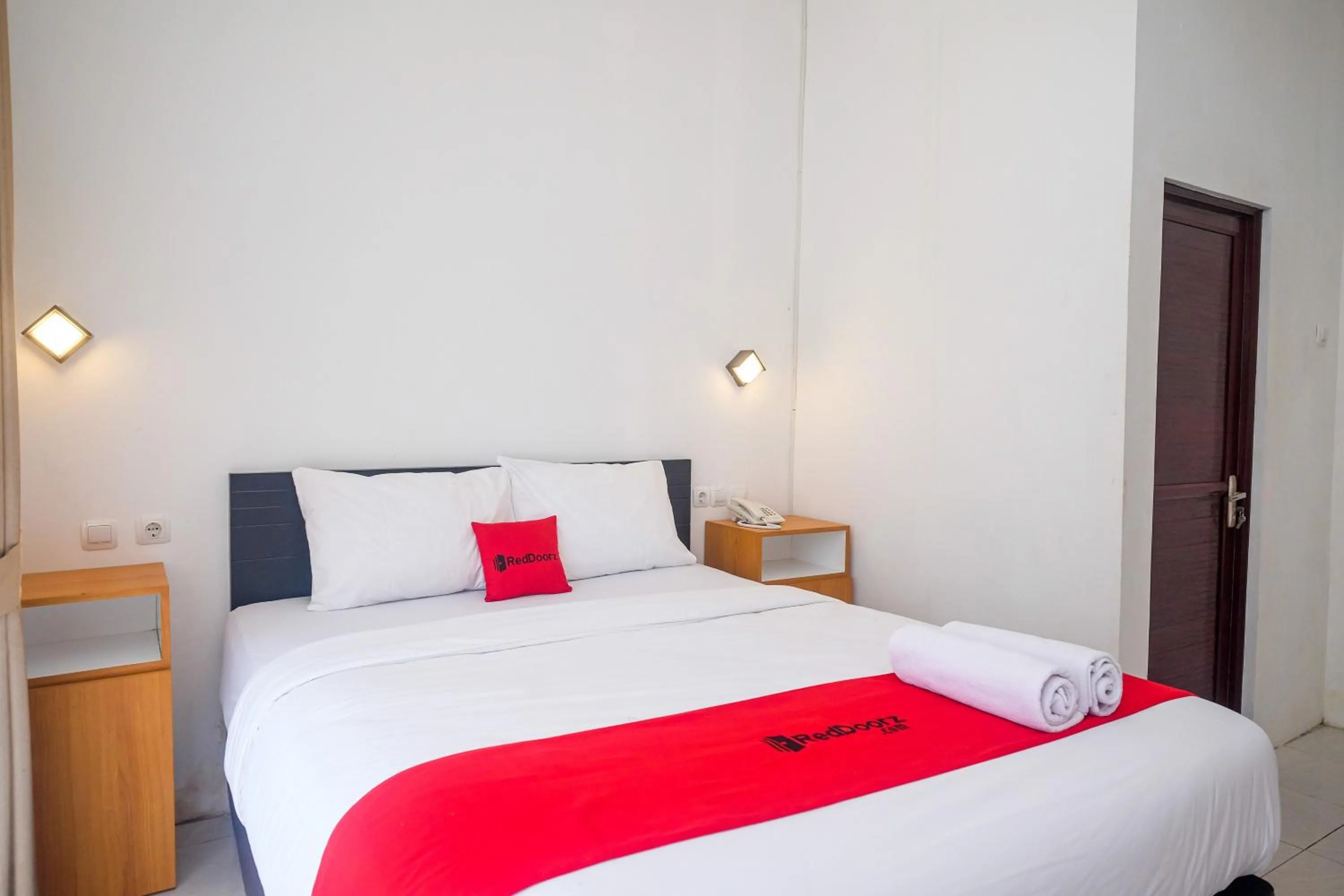 Bed in RedDoorz near Ambarrukmo Area