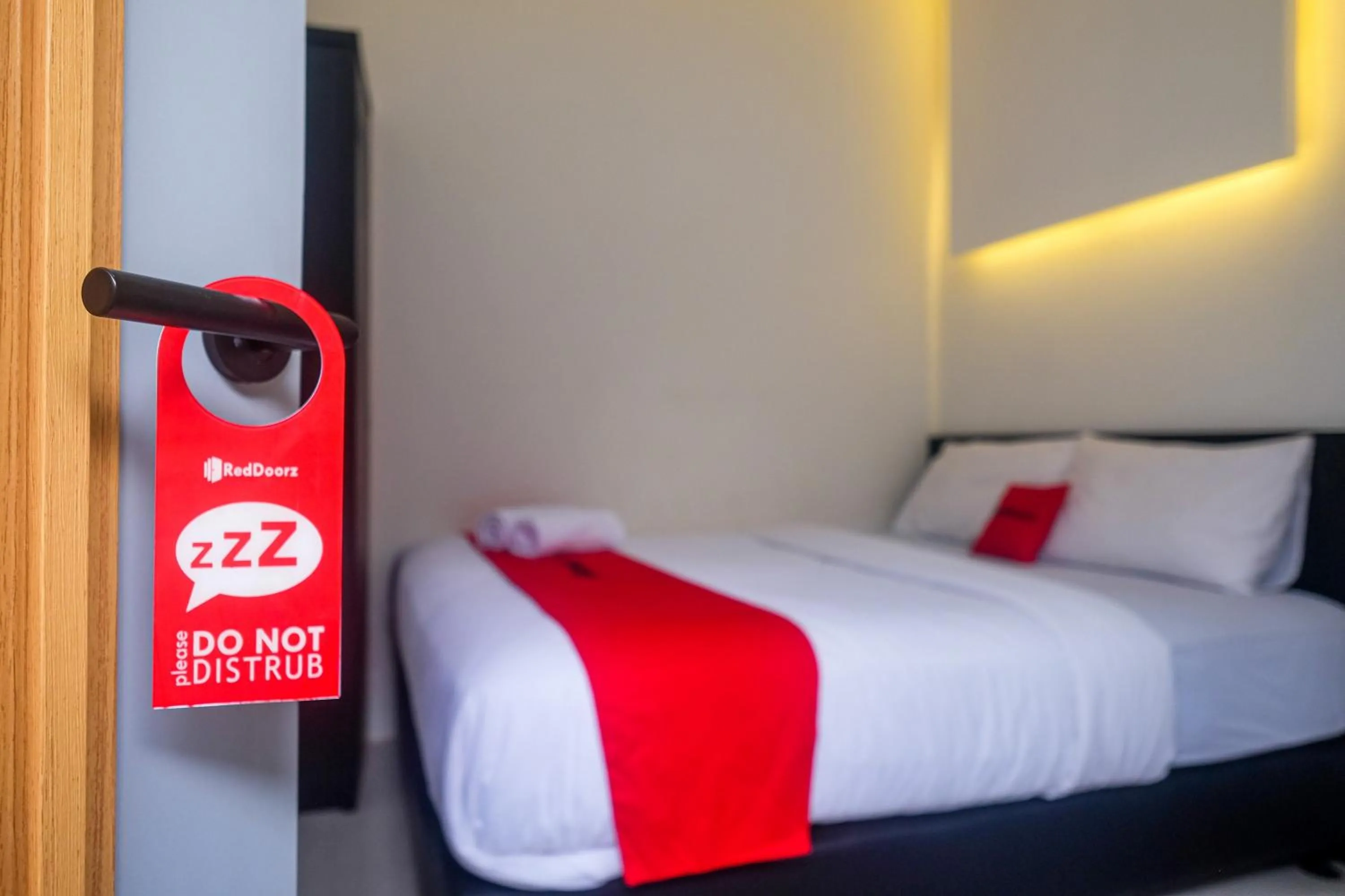 Bed in RedDoorz near Ambarrukmo Area
