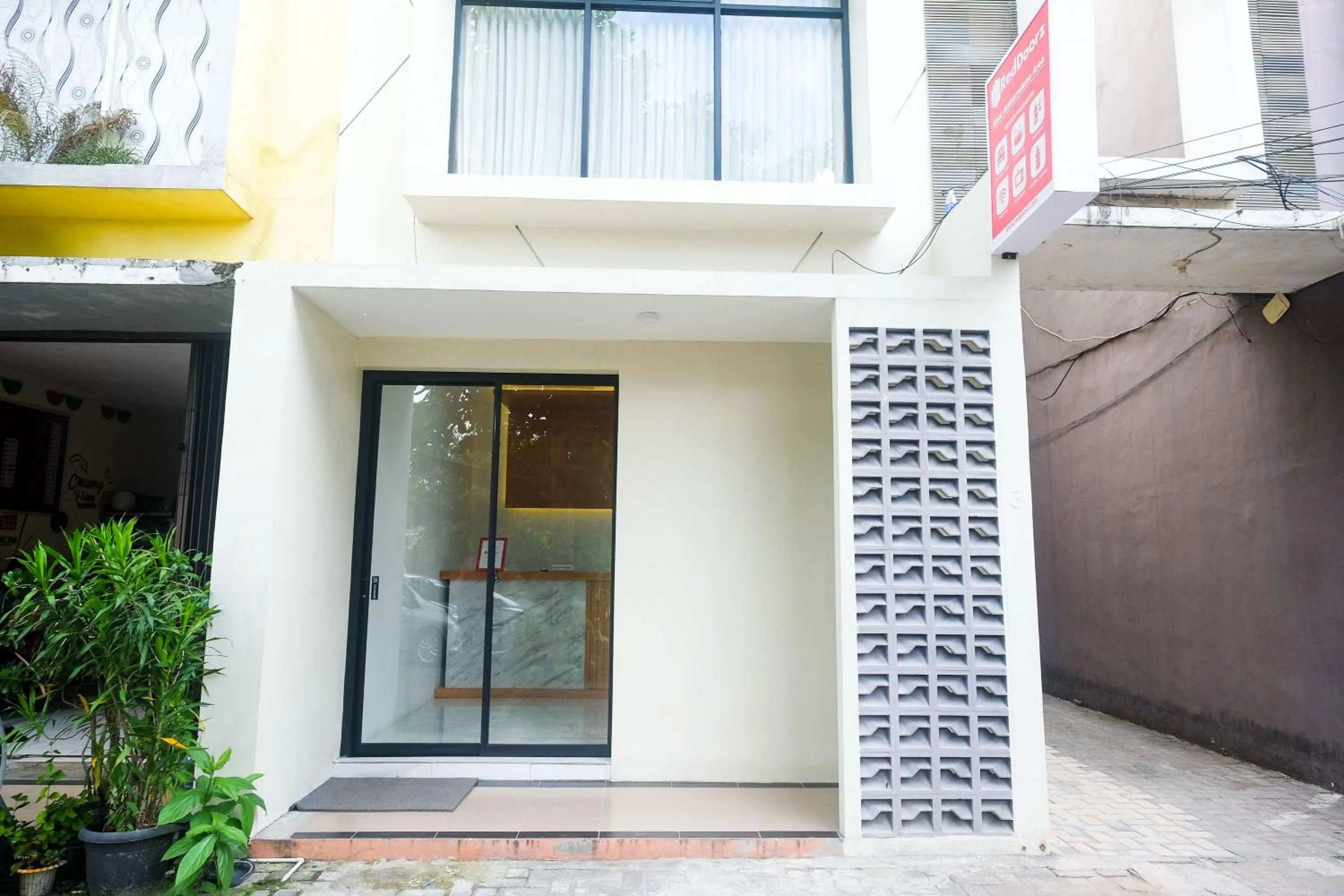 Property building in RedDoorz near Ambarrukmo Area