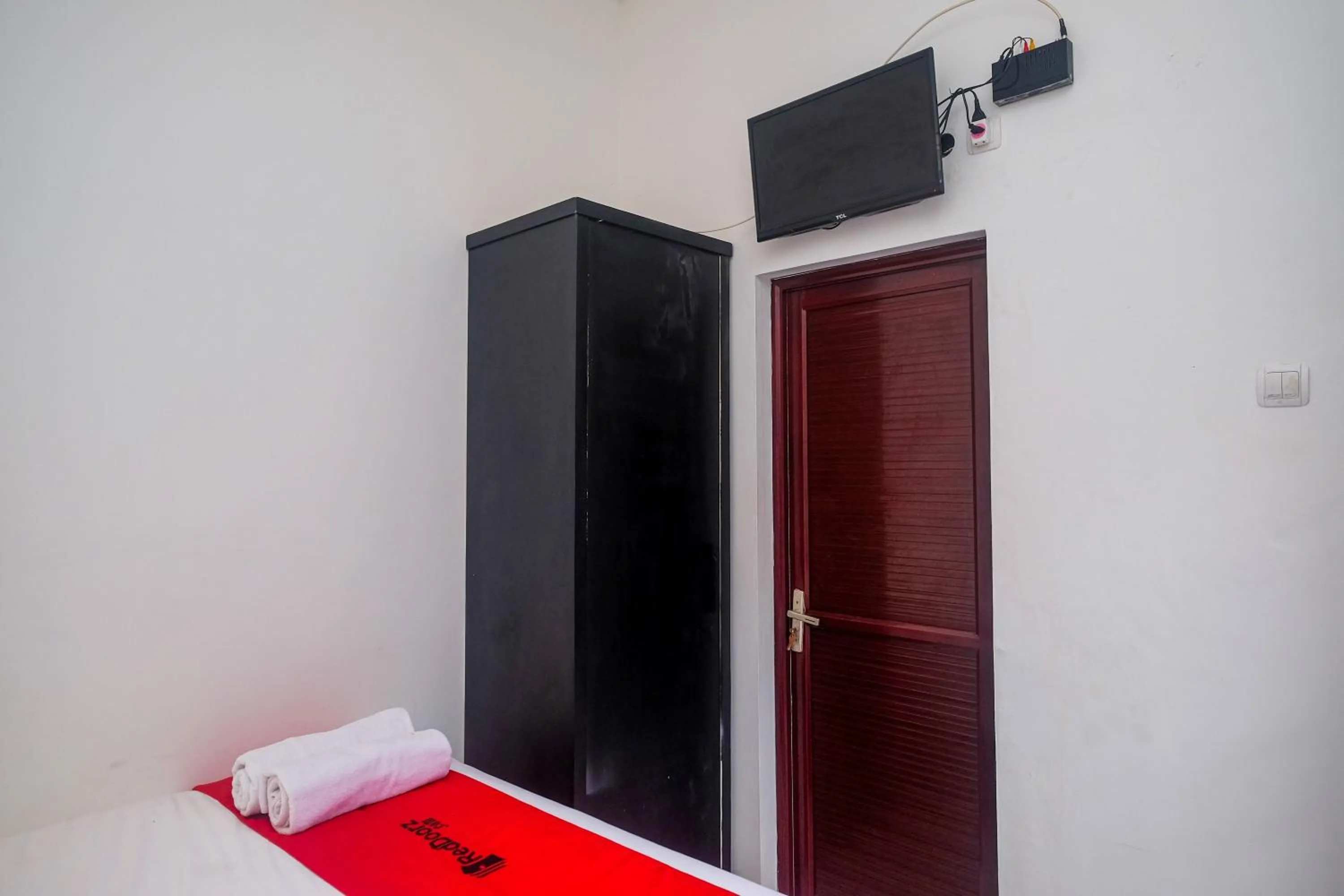 Bed in RedDoorz near Ambarrukmo Area