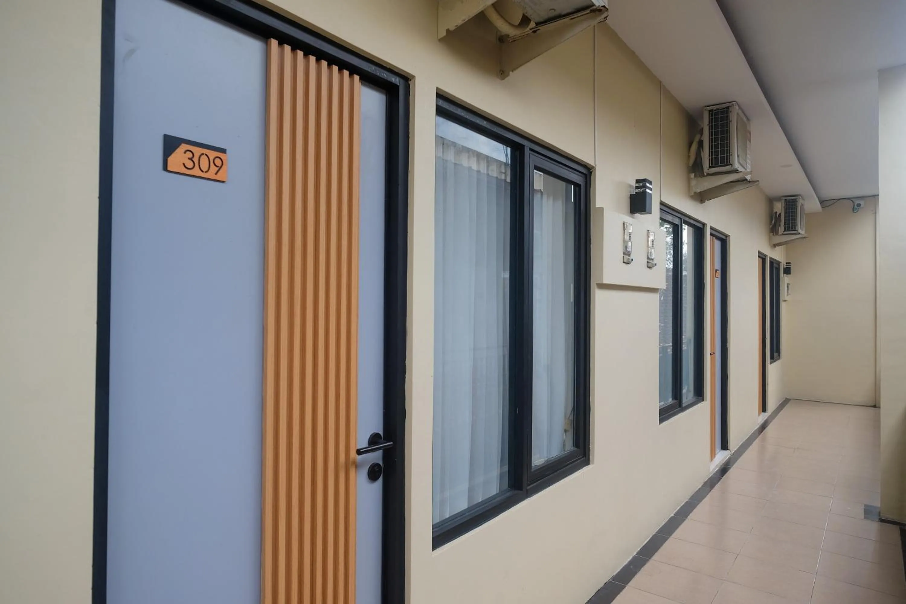 Property building in RedDoorz near Ambarrukmo Area