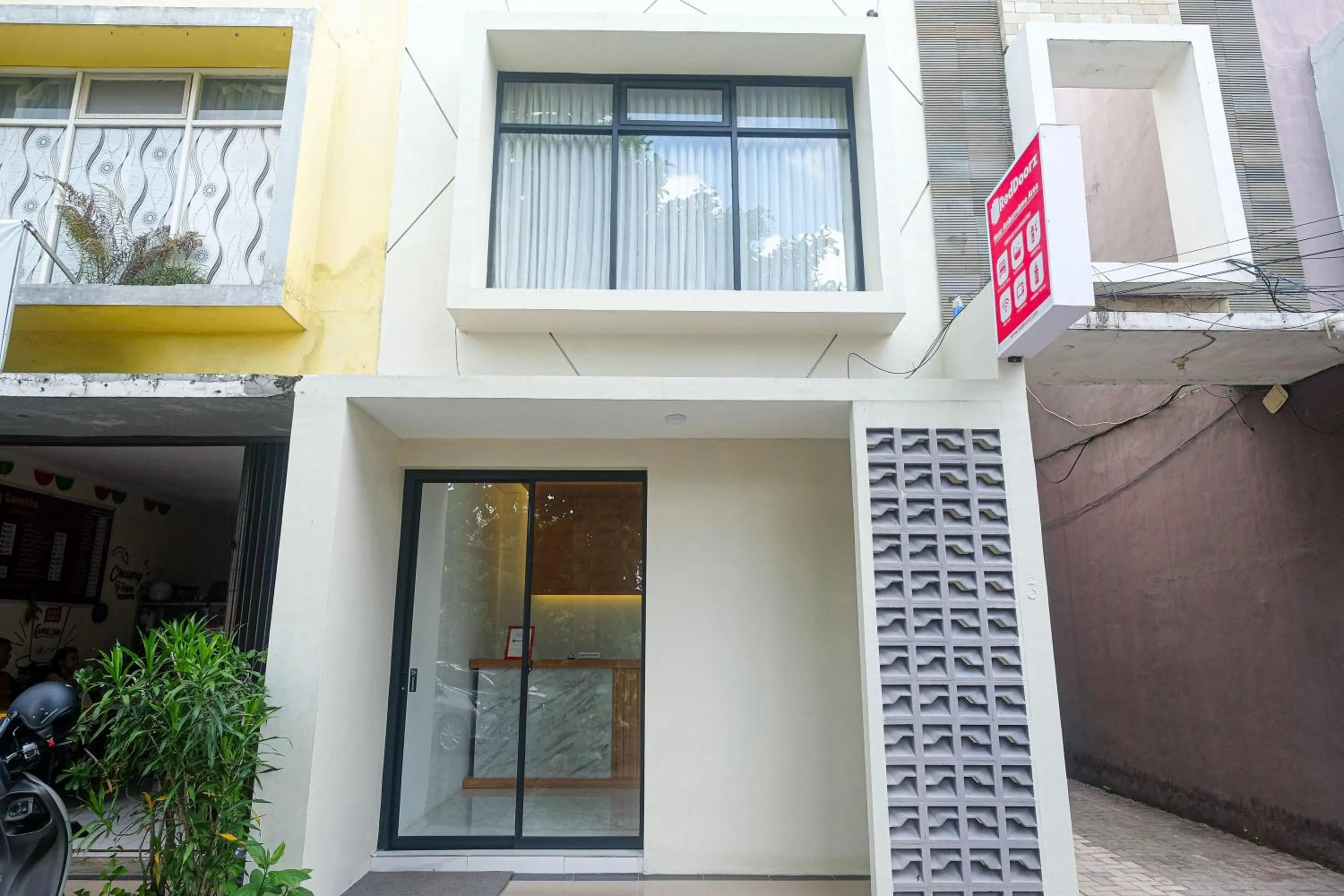 Property building in RedDoorz near Ambarrukmo Area