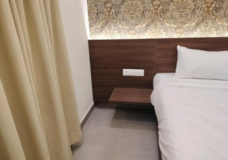 Bed in Globus Hotel by Silicon Hearth