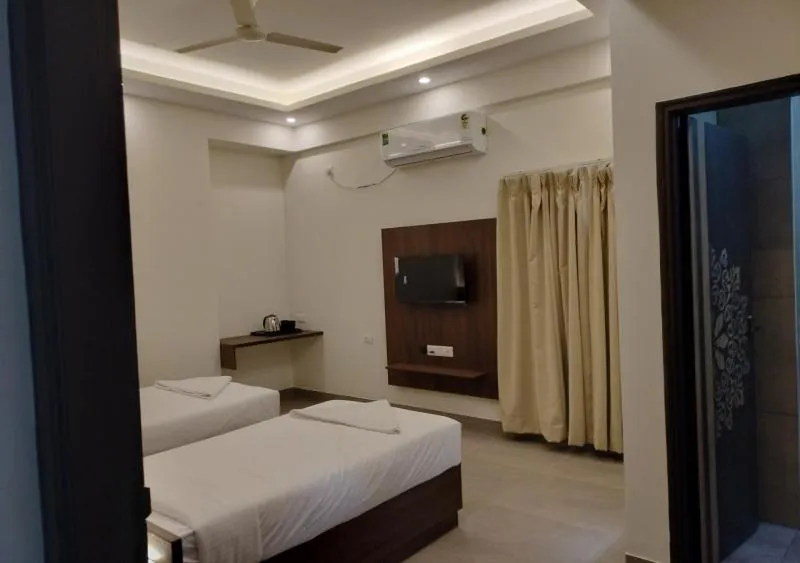 Bed in Globus Hotel by Silicon Hearth