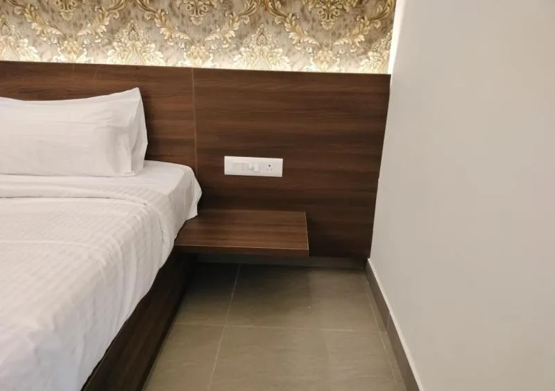 Bed in Globus Hotel by Silicon Hearth