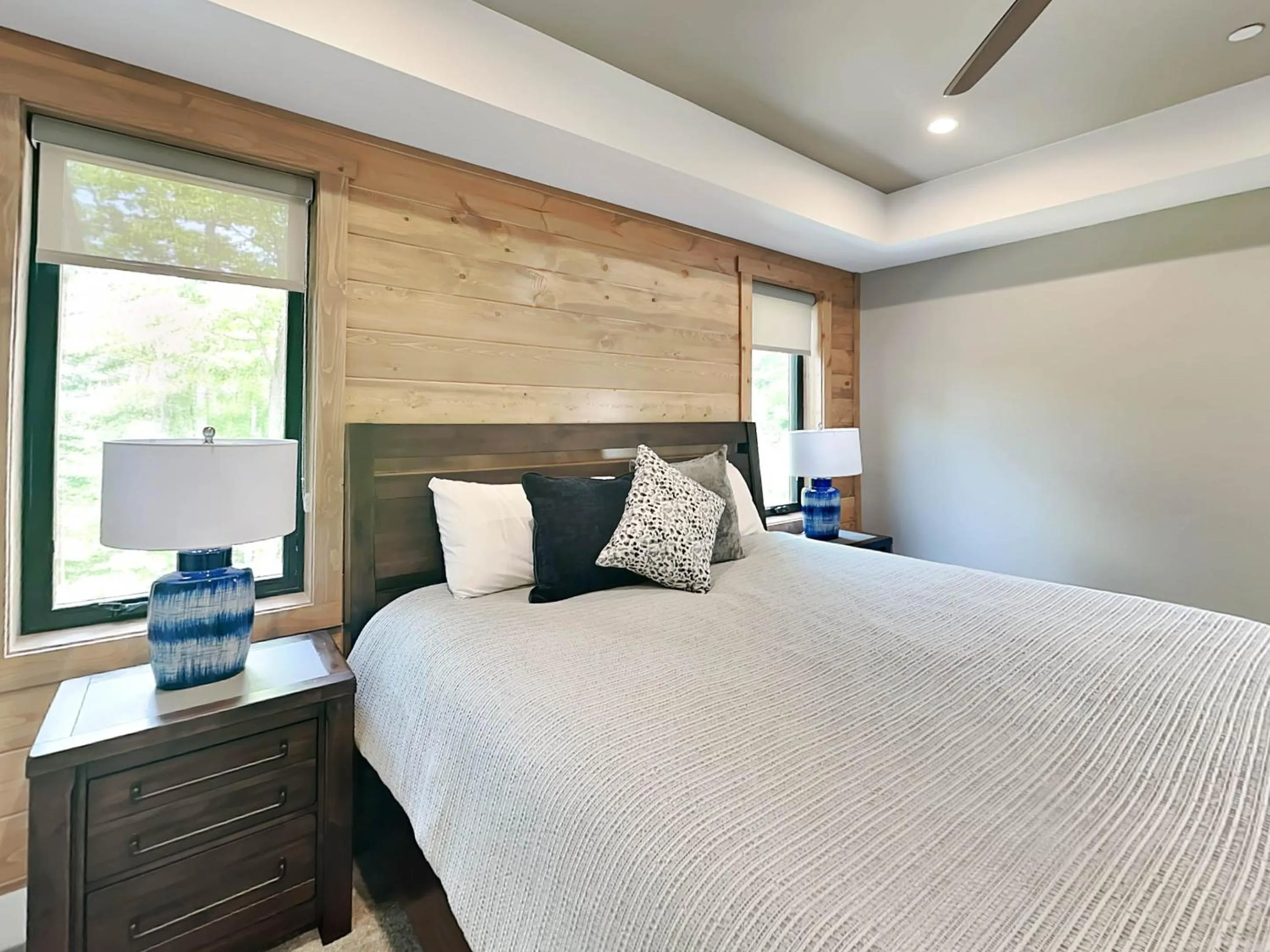 Property building, Bed in Heavenly Summit