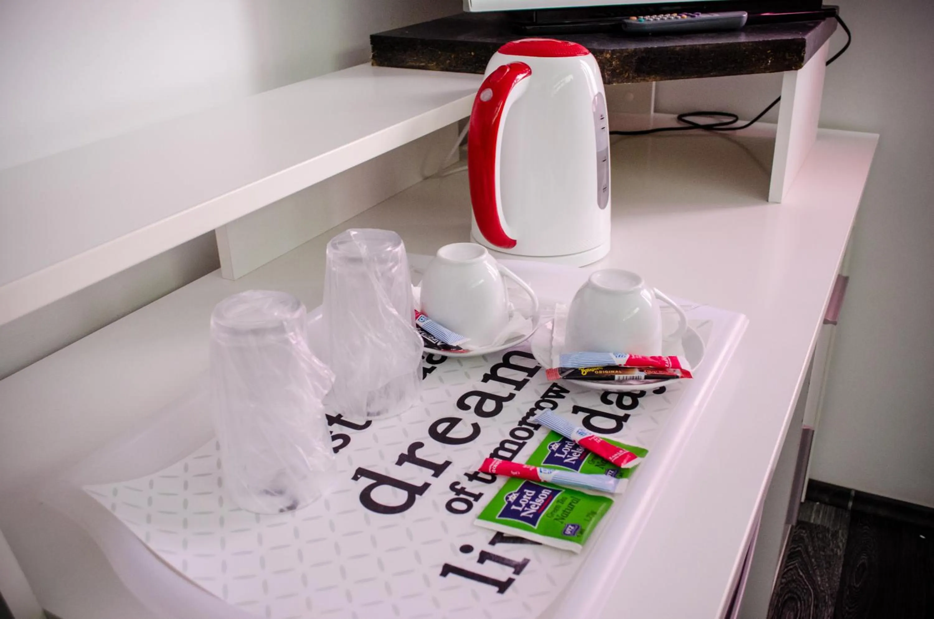 Coffee/tea facilities in City Lux Villa