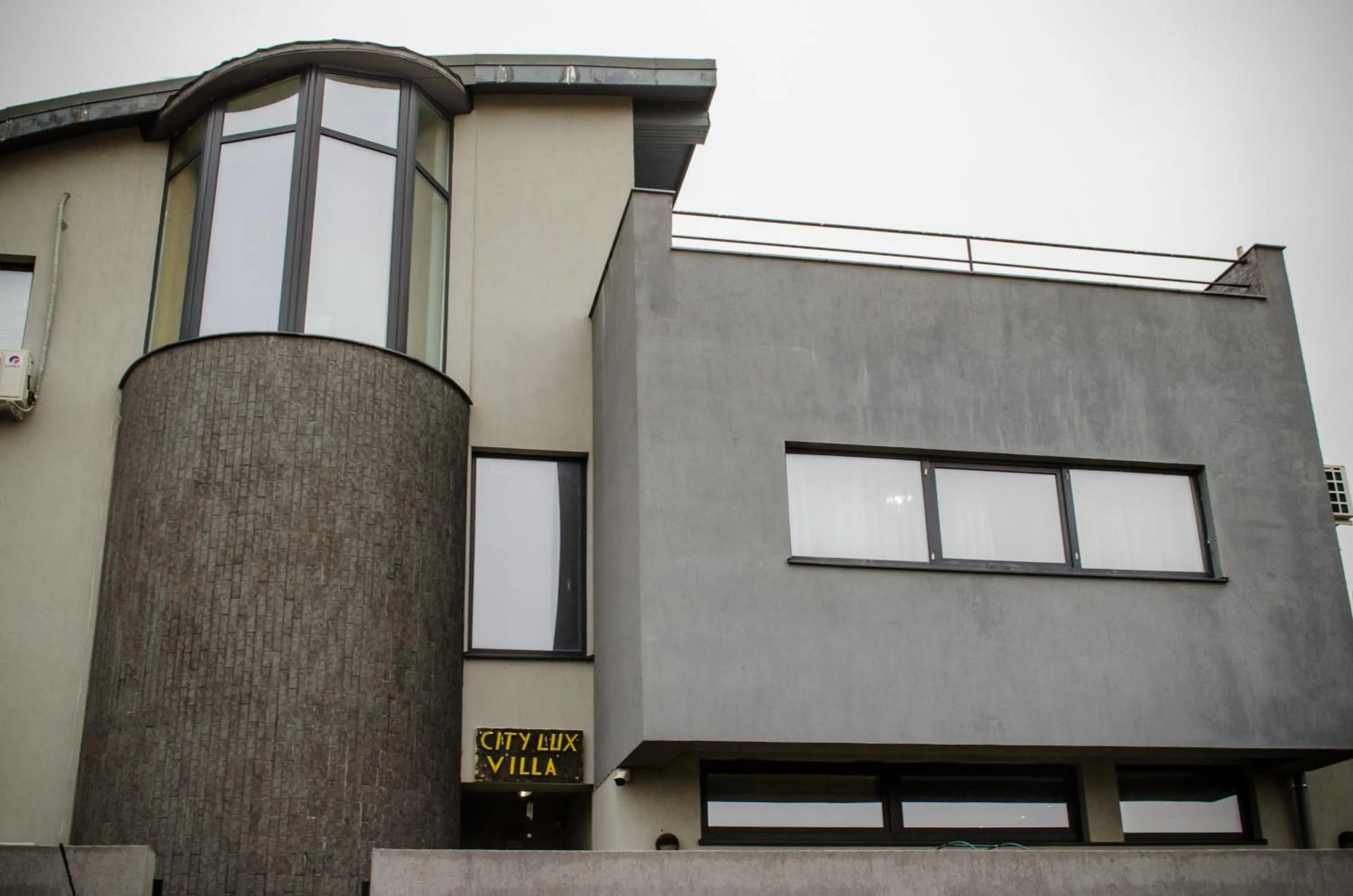 Property building in City Lux Villa