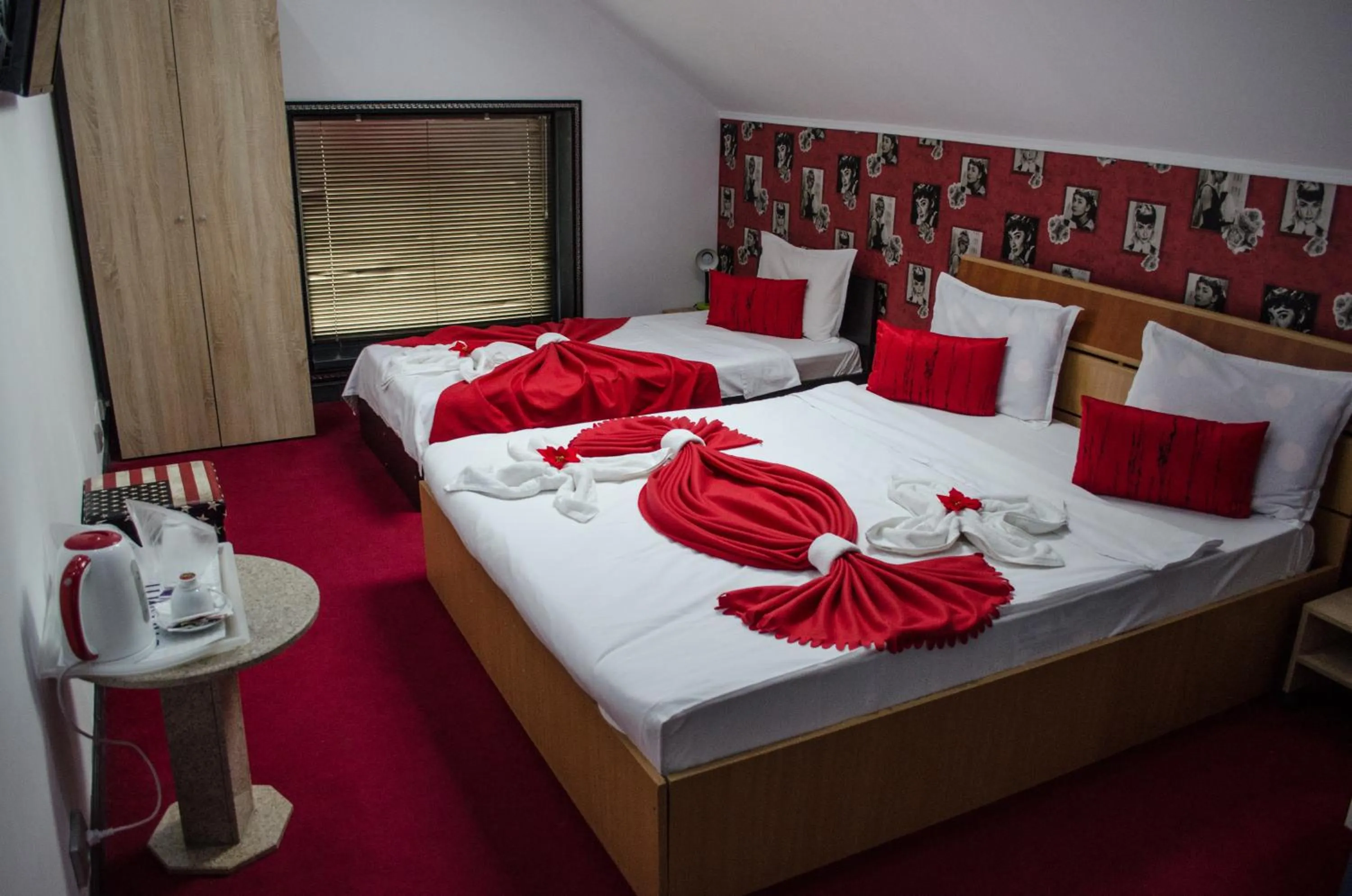 Bed in City Lux Villa