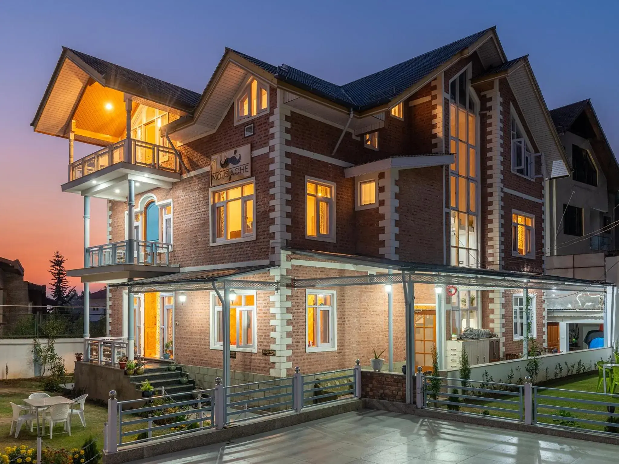 Property building in Moustache Srinagar Property building in Moustache Srinagar