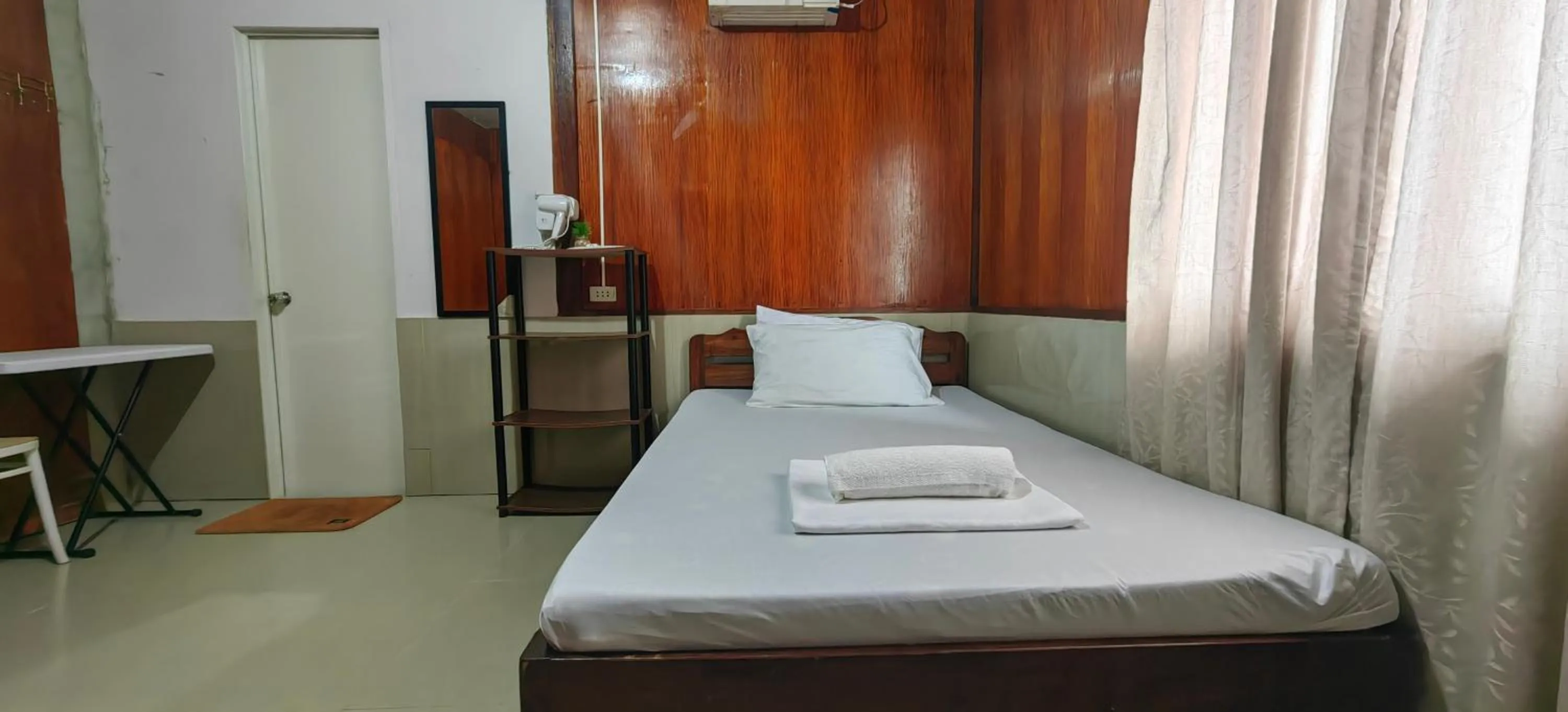 Bed in Eashanti's Place