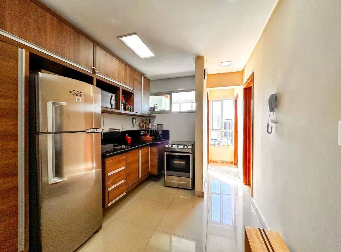Kitchen or kitchenette in Apto aconchegante com Wi-fi em Salvador BA
