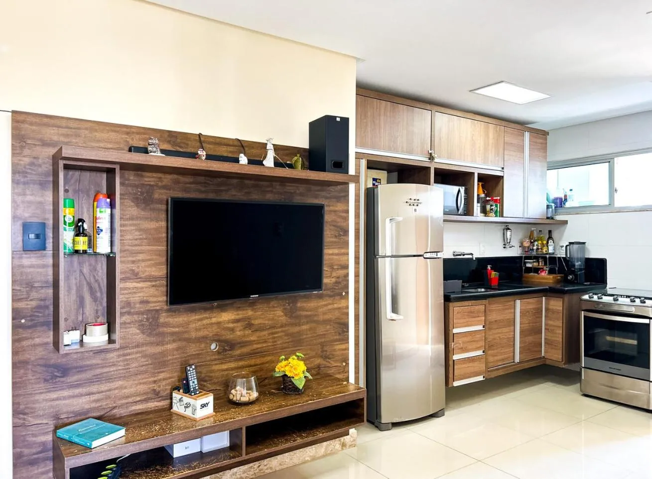 Communal lounge/ TV room in Apto aconchegante com Wi-fi em Salvador BA