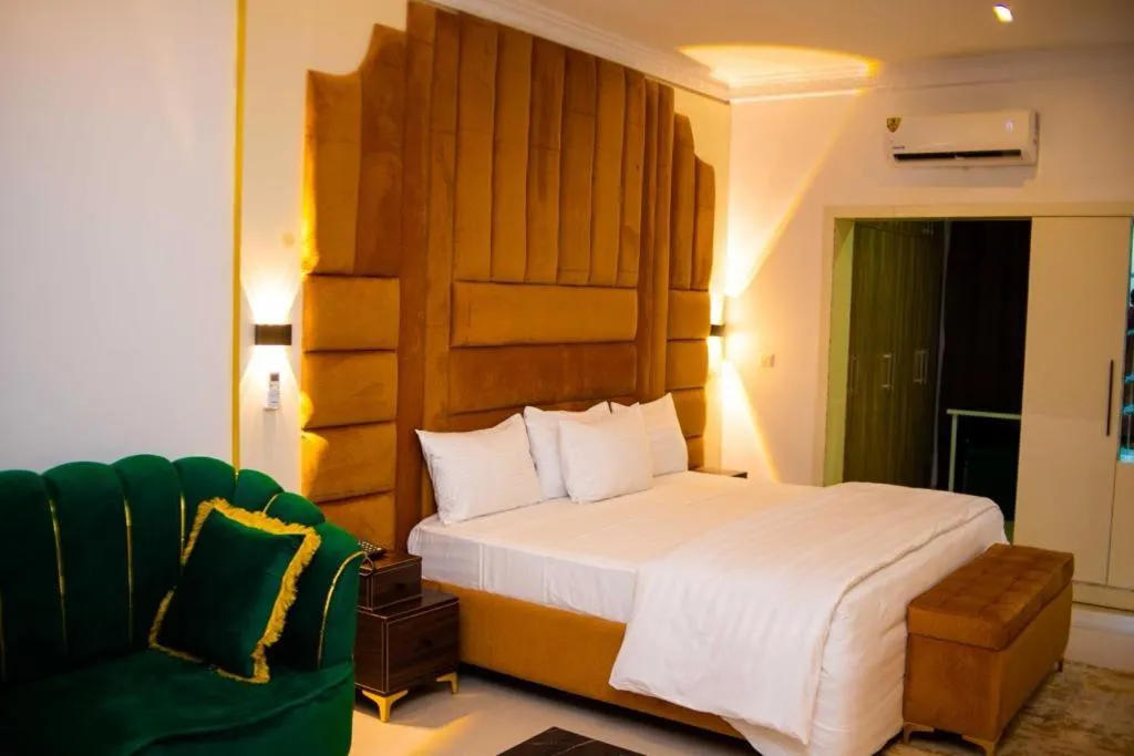 Suite with Balcony in Dozubel Hotel