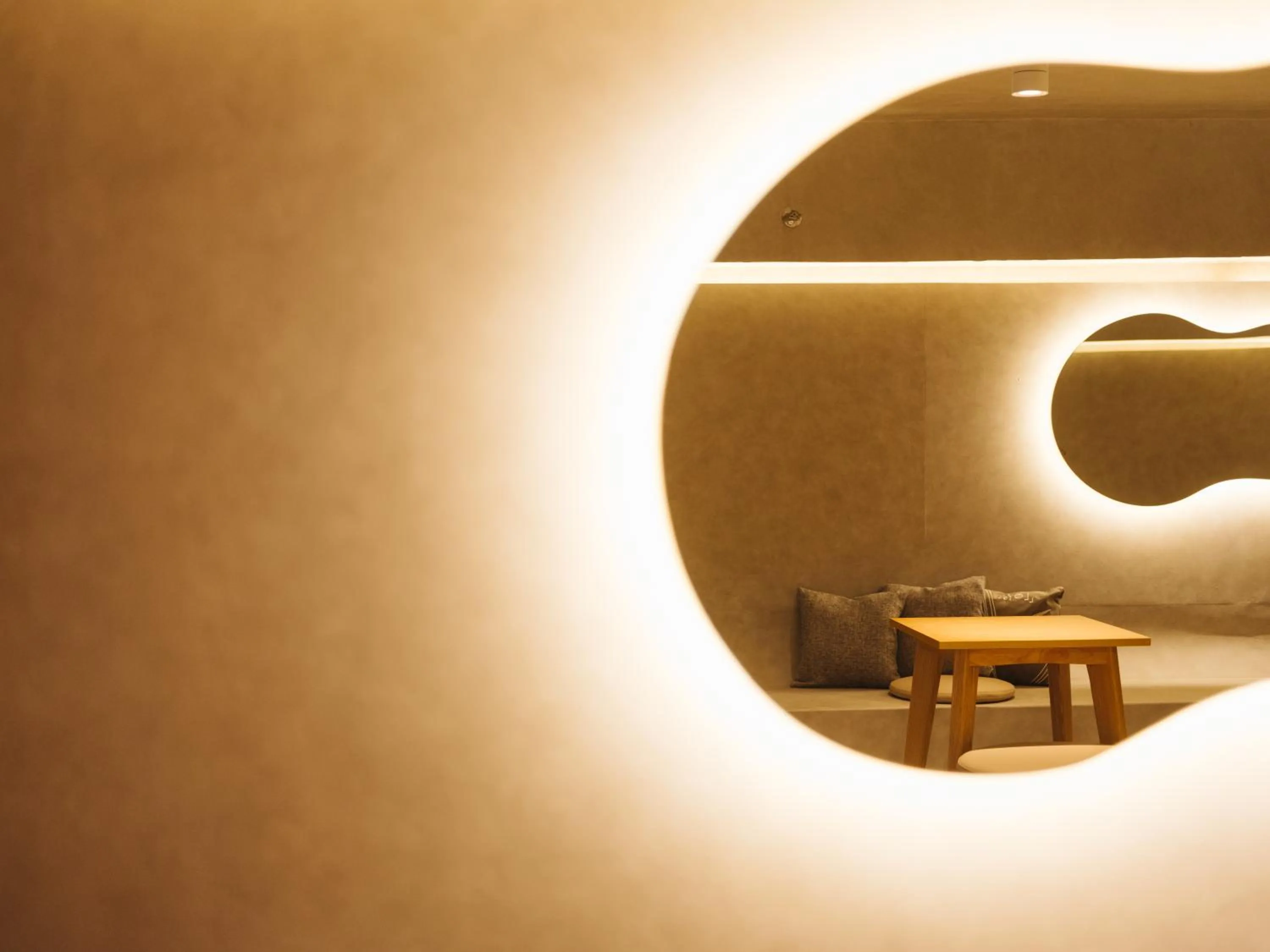 Seating area in Lloyd's Inn Kuala Lumpur