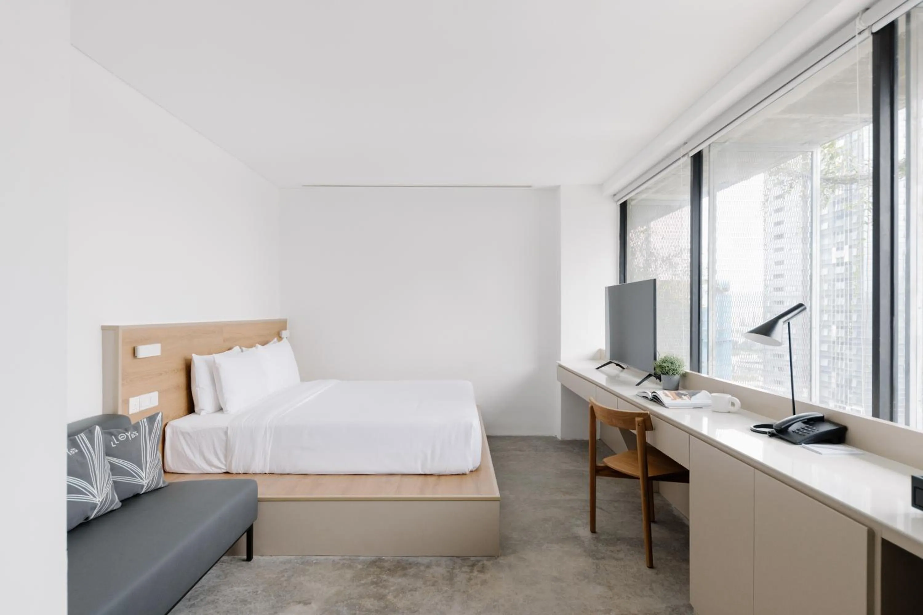 Bed in Lloyd's Inn Kuala Lumpur